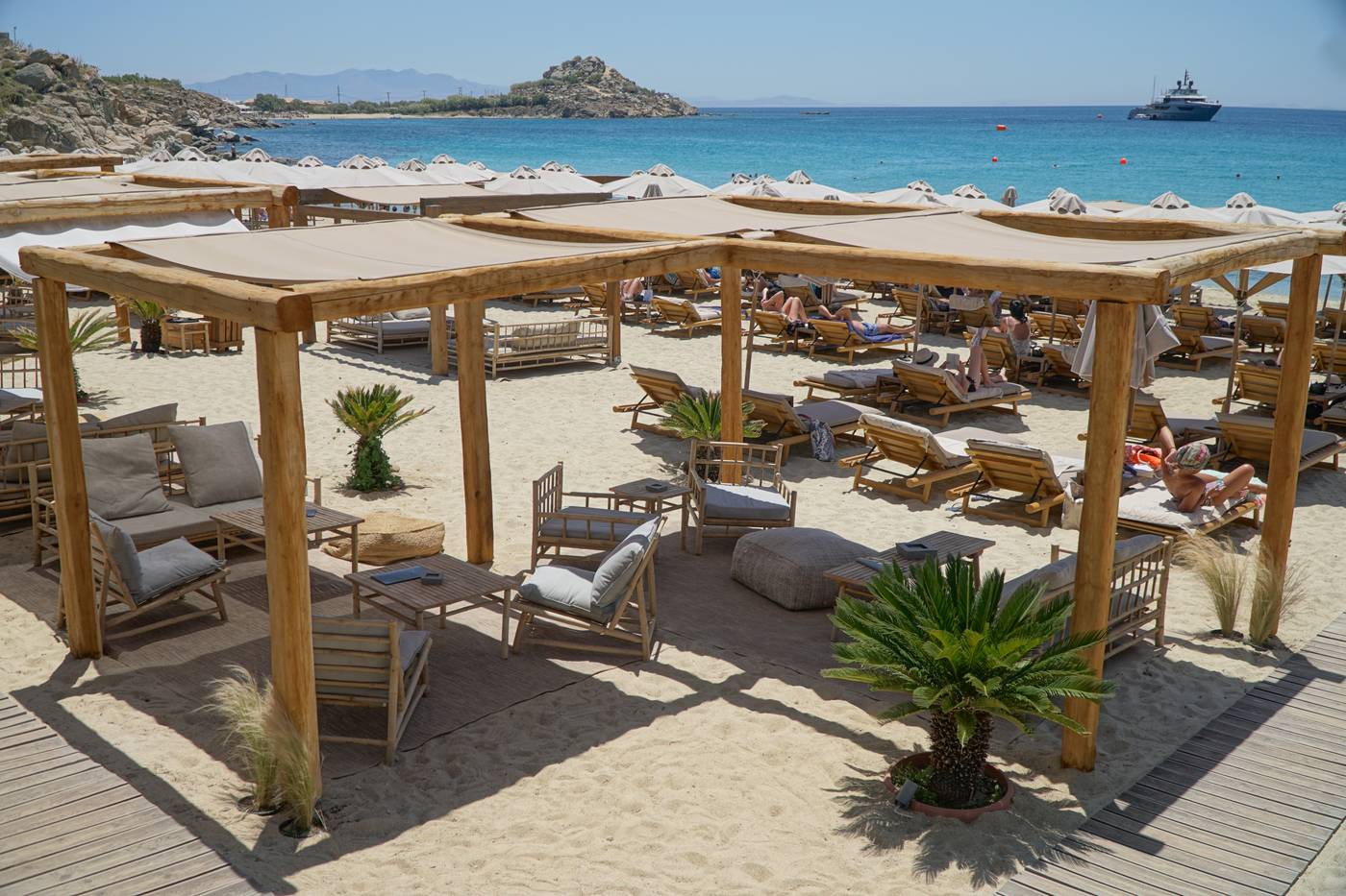 Branco-Mykonos-Beach-16