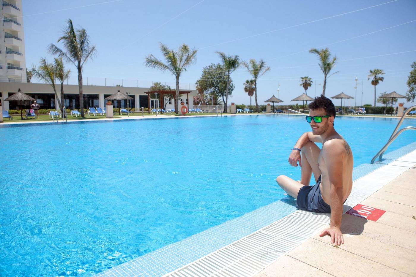 Hotel-Puertobahia---SPA-Pool-11