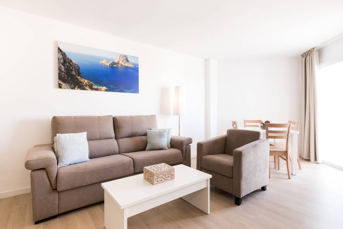 Marina-Palace-Prestige-by-Intercorp-Hotel-Group-Room-36