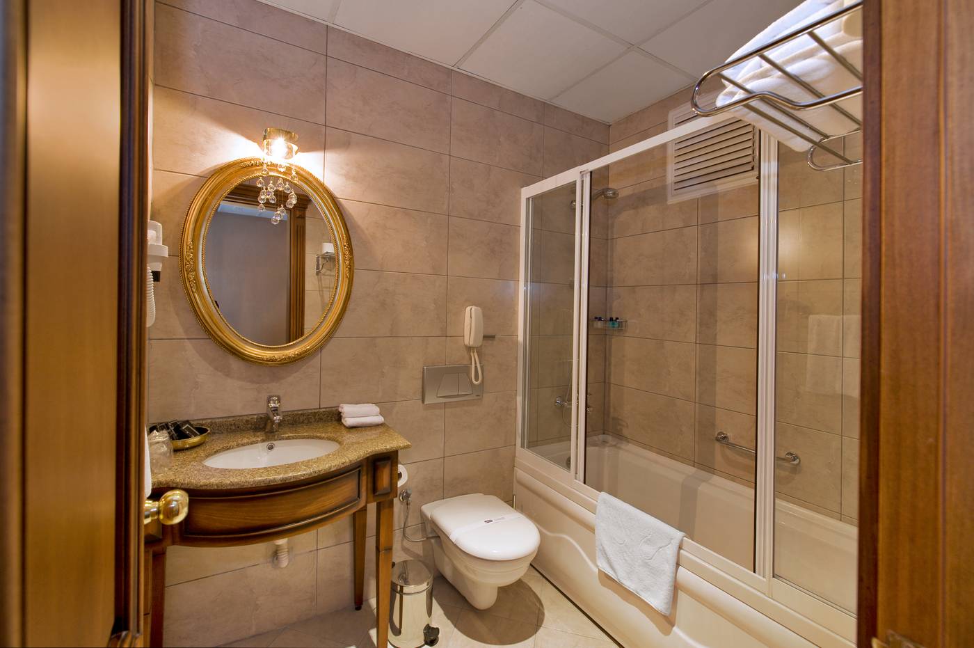 Ferman-Hotel-Room-47