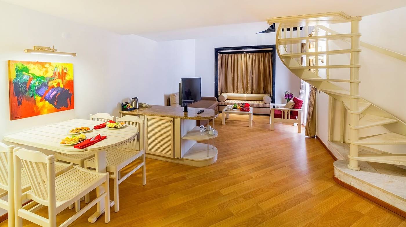 Sunrise-Resort-Hotel-Room-41