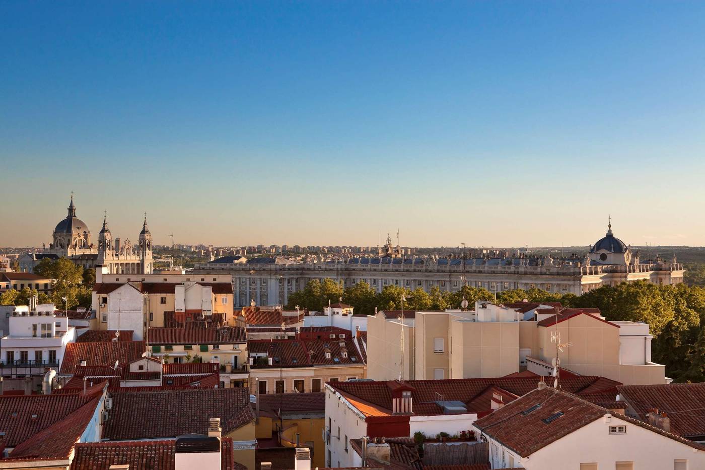 Gran-Melia-Palacio-de-los-Duques-General-view-96