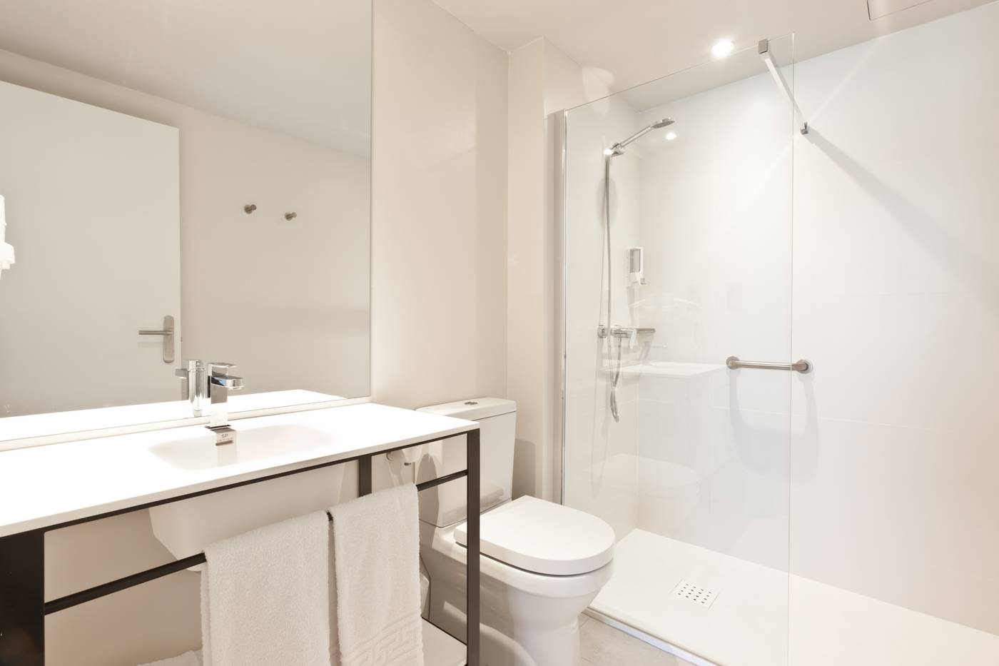 Ryans-Ibiza-Apartments---Adults-Only-Room-39