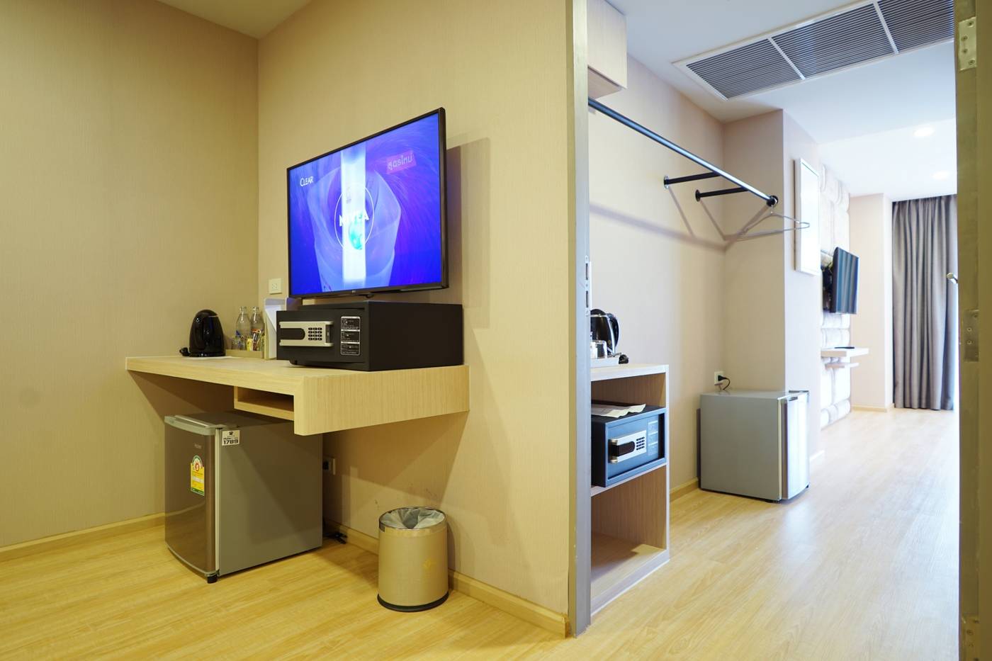 De-Prime-Rangnam-Hotel-Room-10