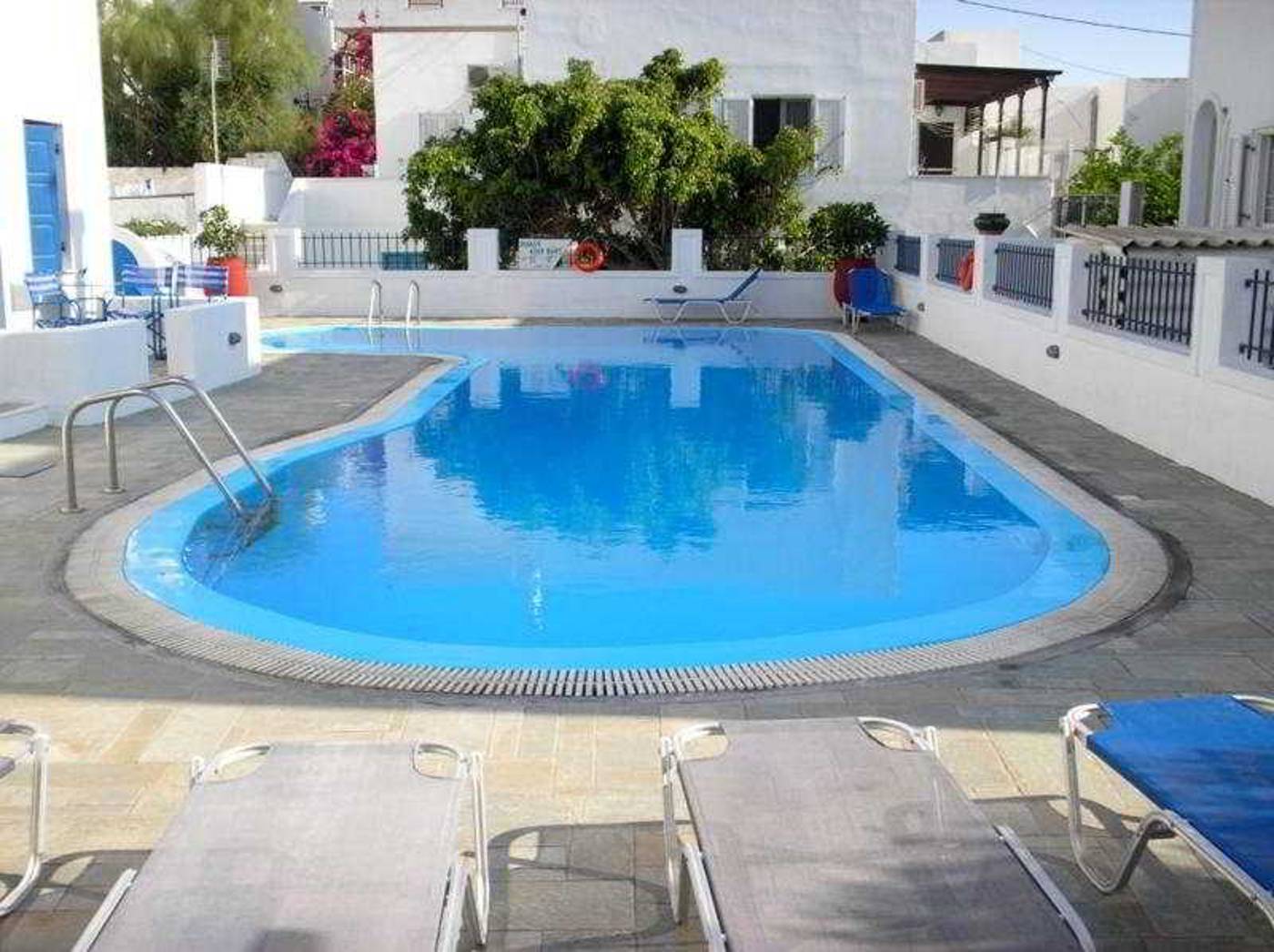 Nissos-Thira-Pool-18