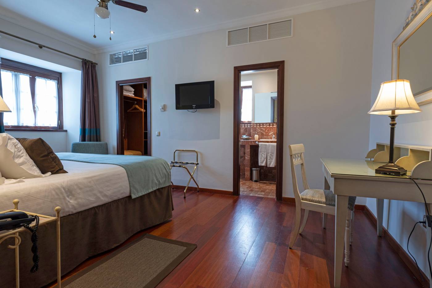 Laguna-Nivaria-Hotel---Spa-Room-11