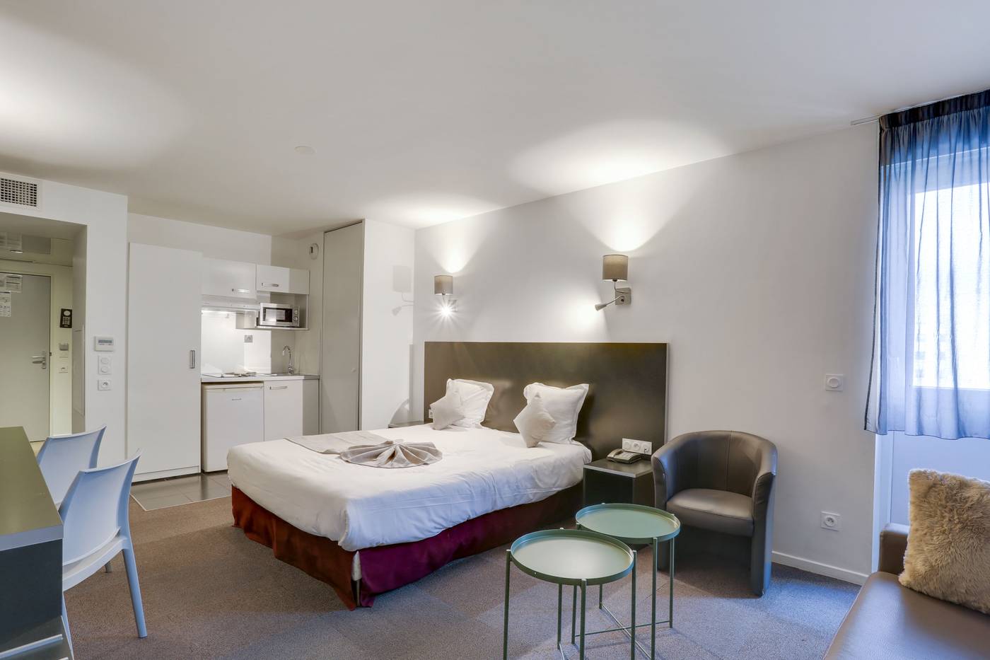 All-Suites-Aeroport-Paris-Orly-Rungis-Room-15