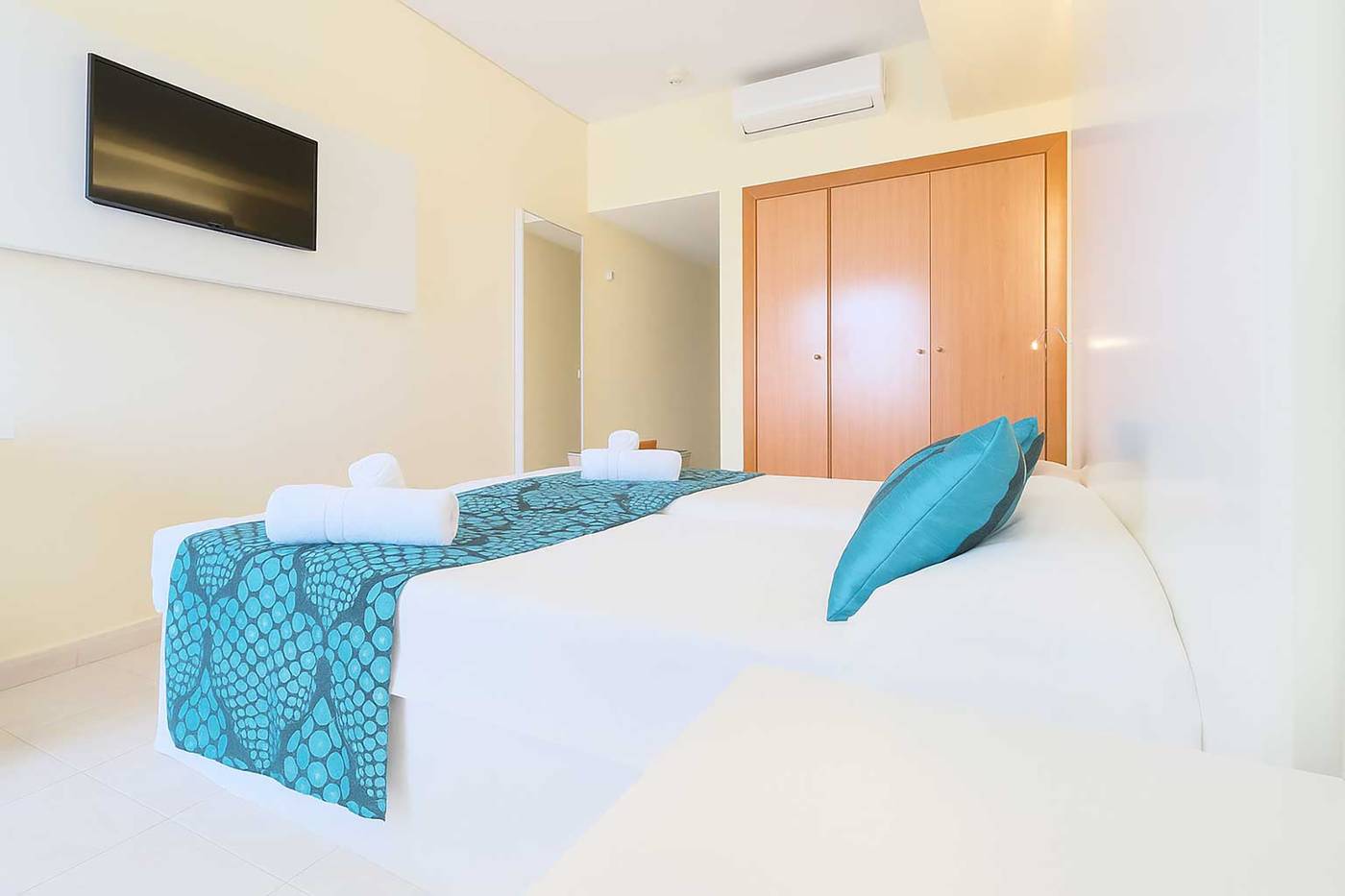 Azuline-Hotel-Pacific-Room-17