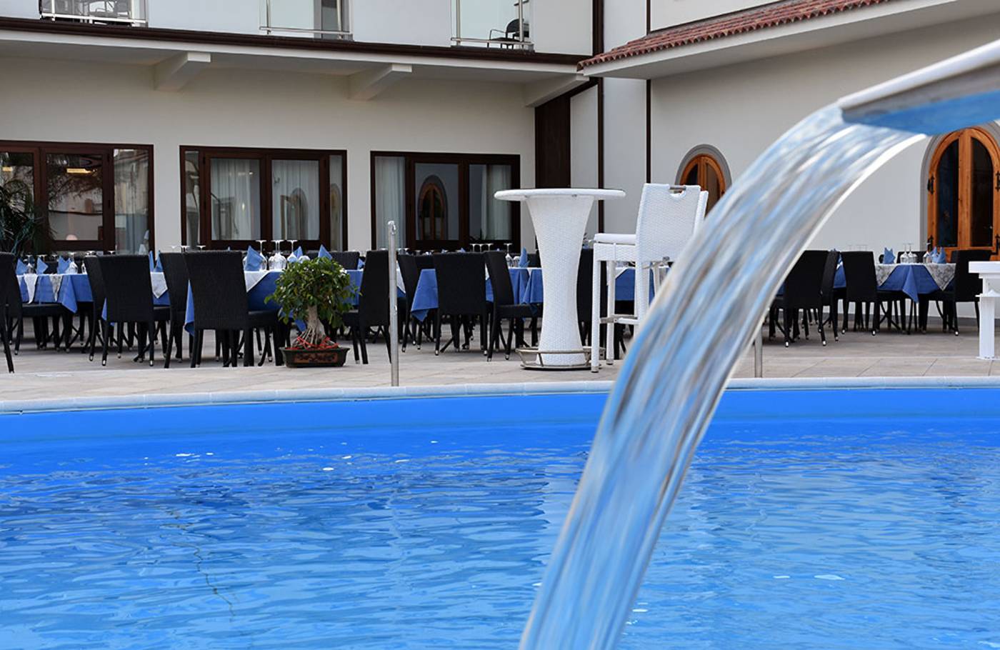 Hotel-Riviera-Azzurra-Pool-1