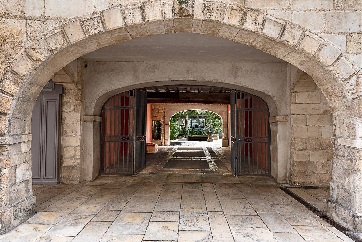 Maison Des Ambassadeurs-France-LA ROCHELLE-General view-3