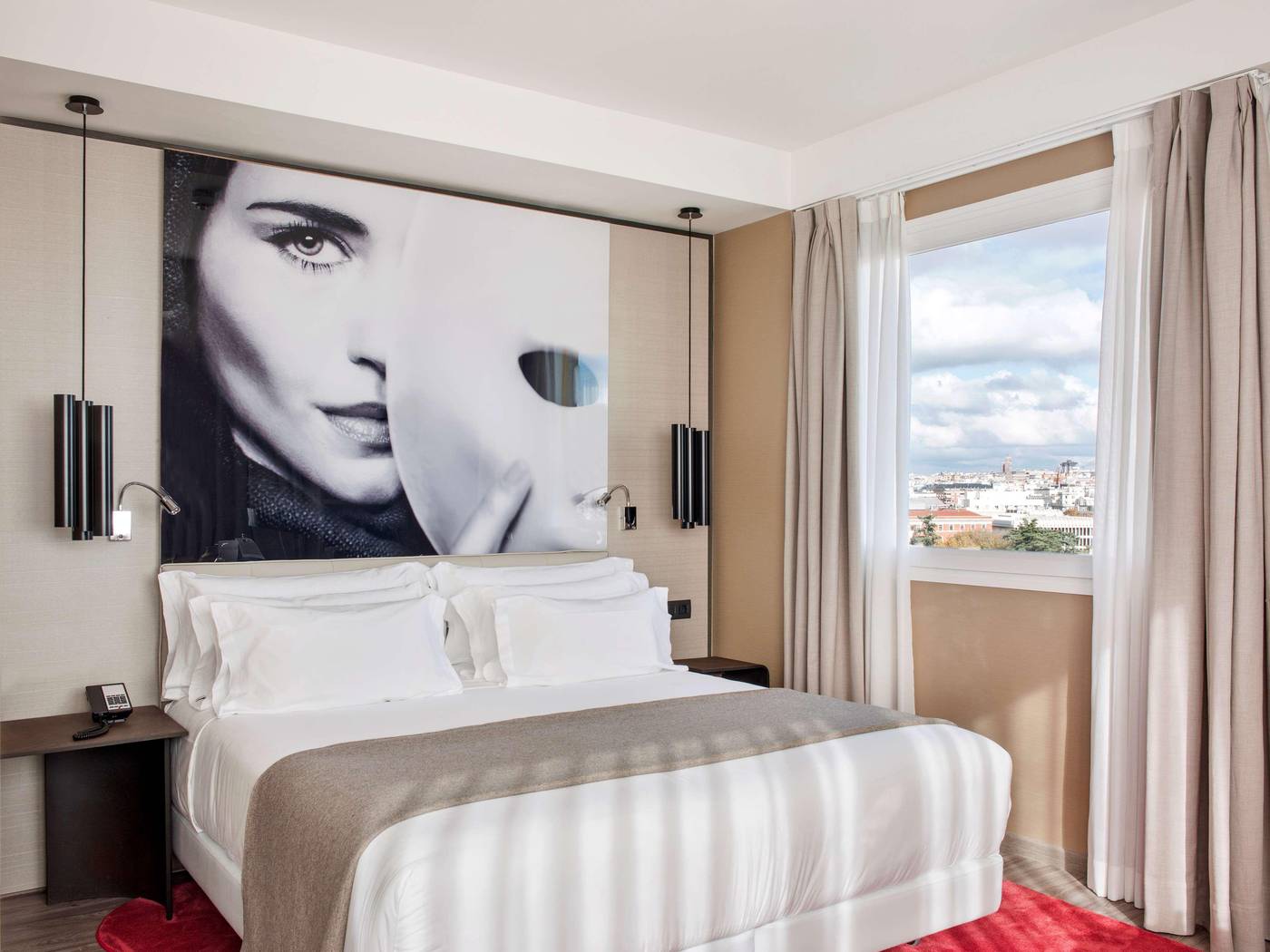 NH-Collection-Madrid-Suecia-Room-32