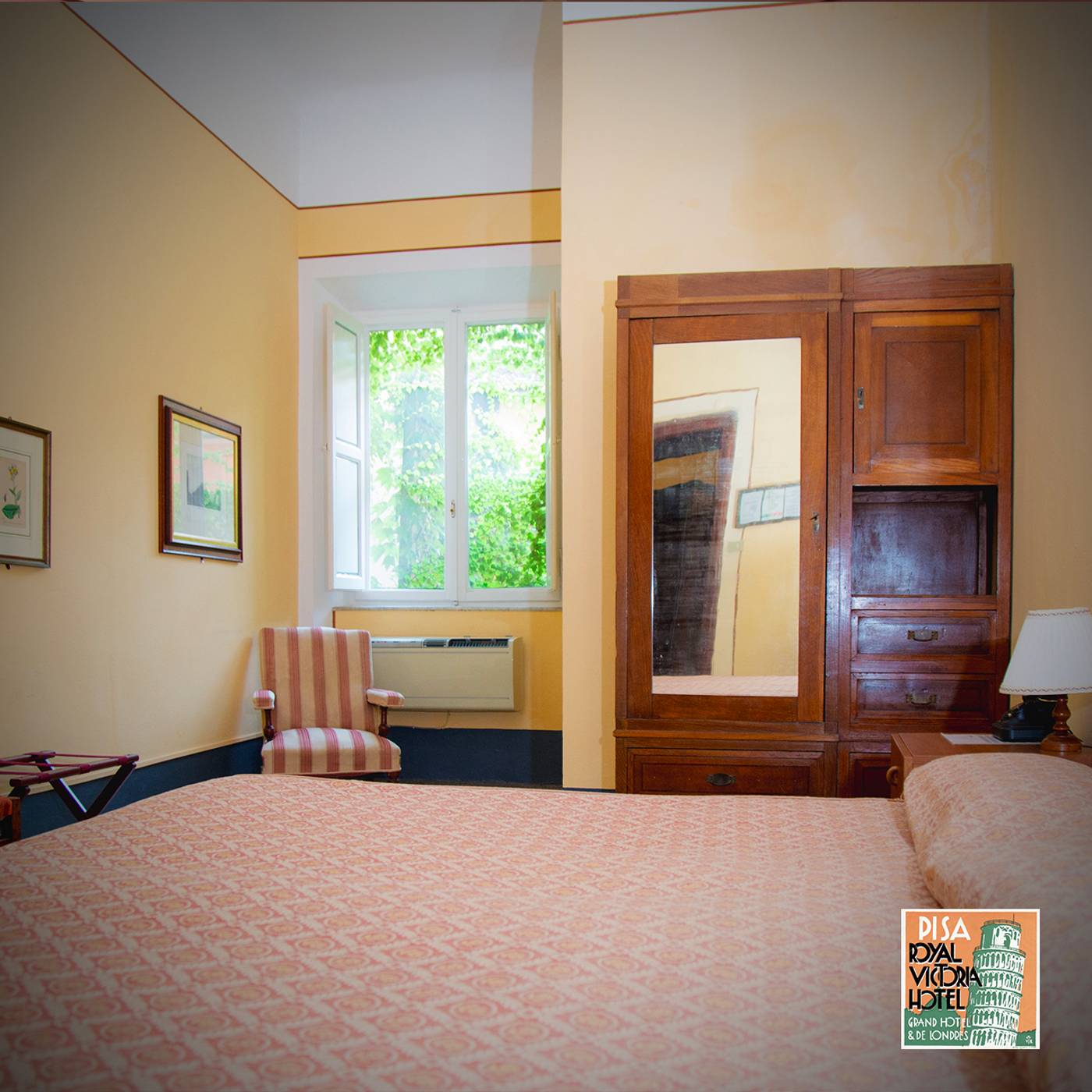 Royal-Victoria-Hotel-Room-5