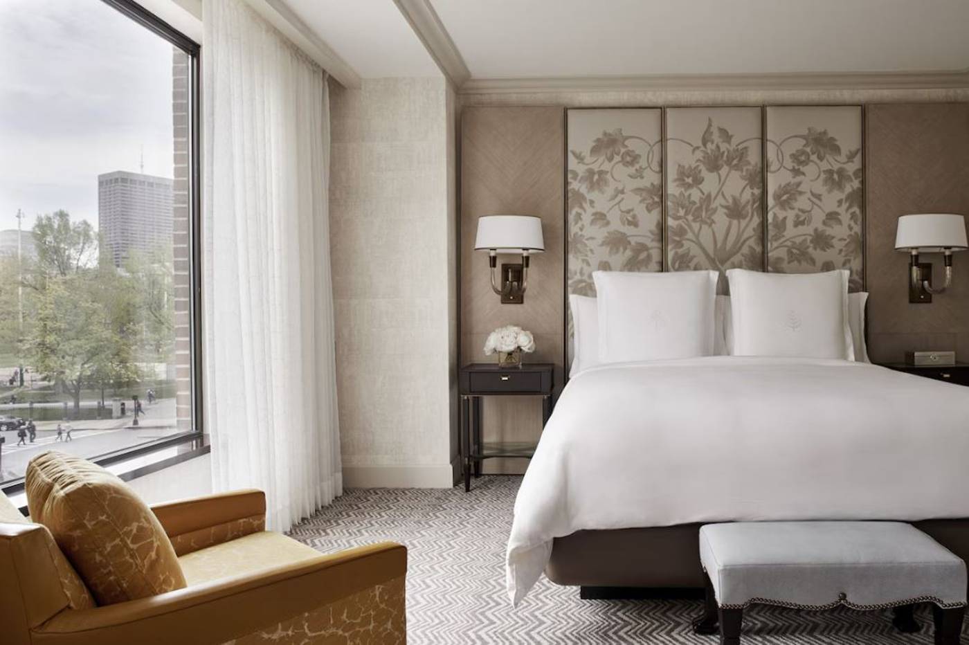 Four-Seasons-Hotel-Boston-Room-27
