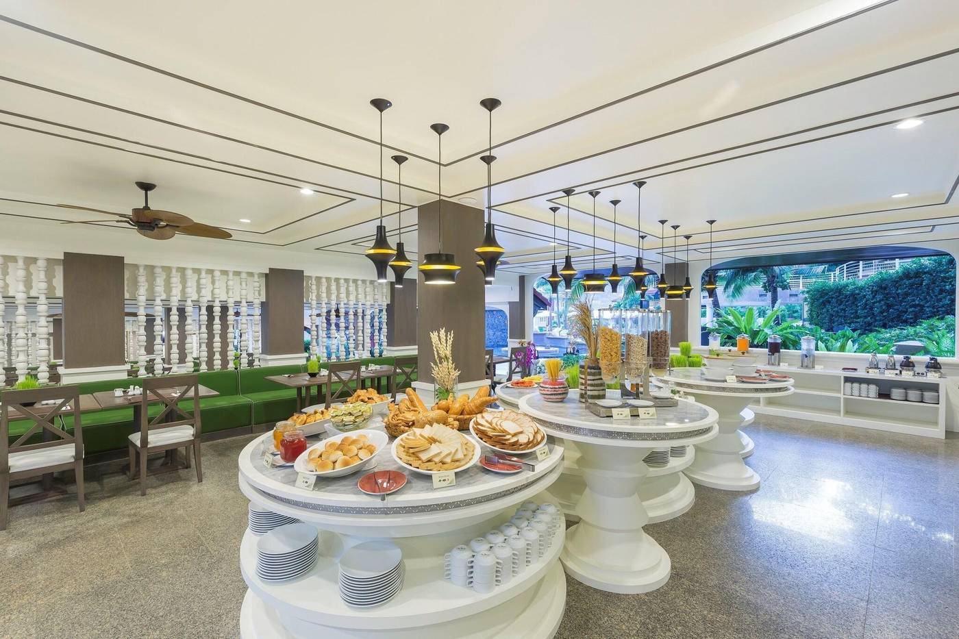 Chanalai-Flora-Resort-Restaurant-46