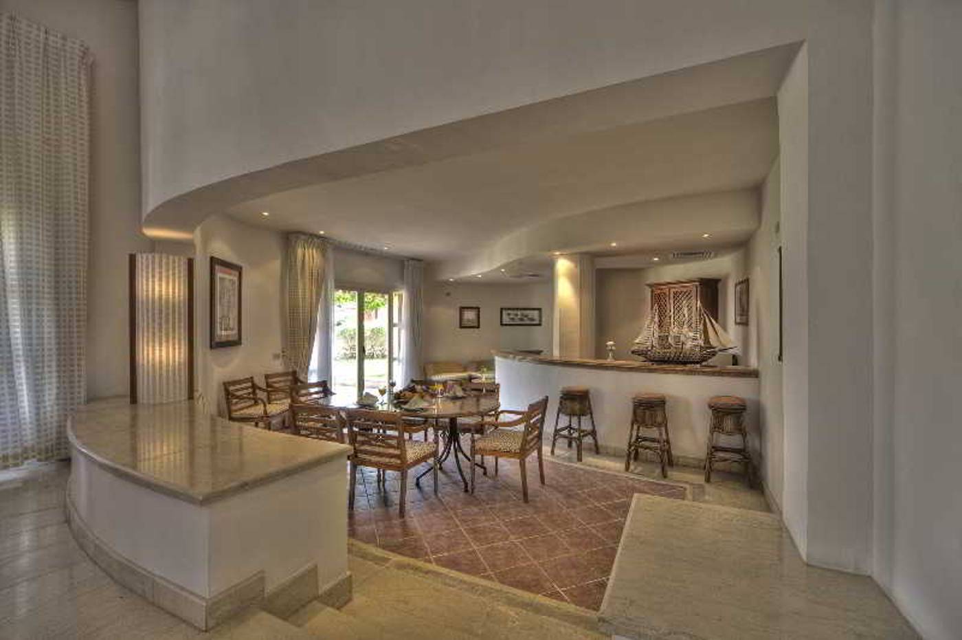 Laguna-Vista-Beach-Resort-Room-42