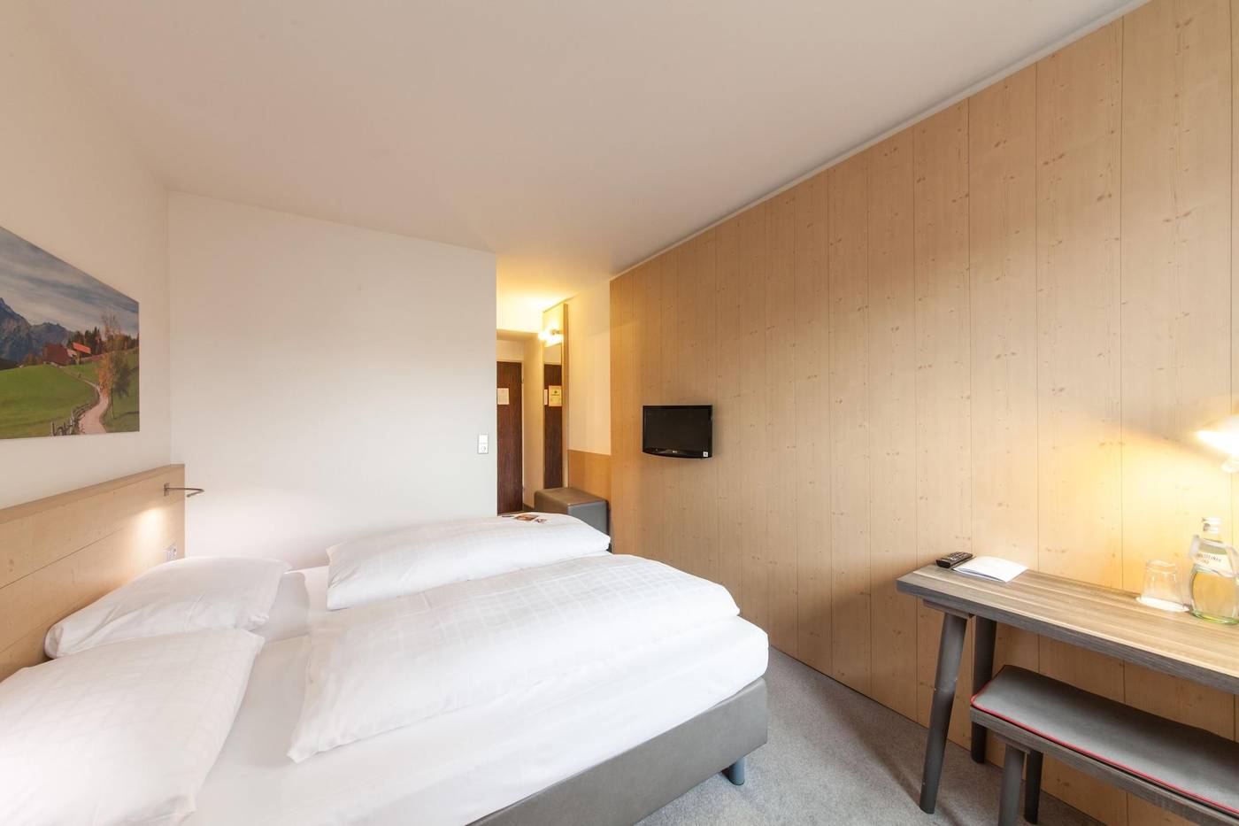 Sure-Hotel-by-Best-Western-Muenchen-Hauptbahnhof-Room-29