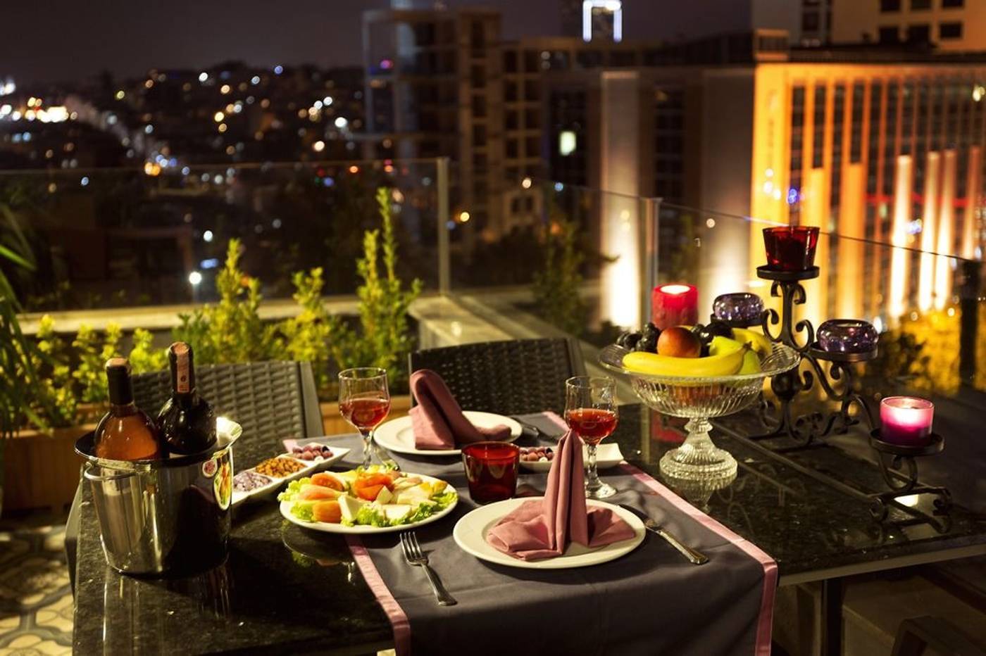 Taximist-Hotel-Room-26