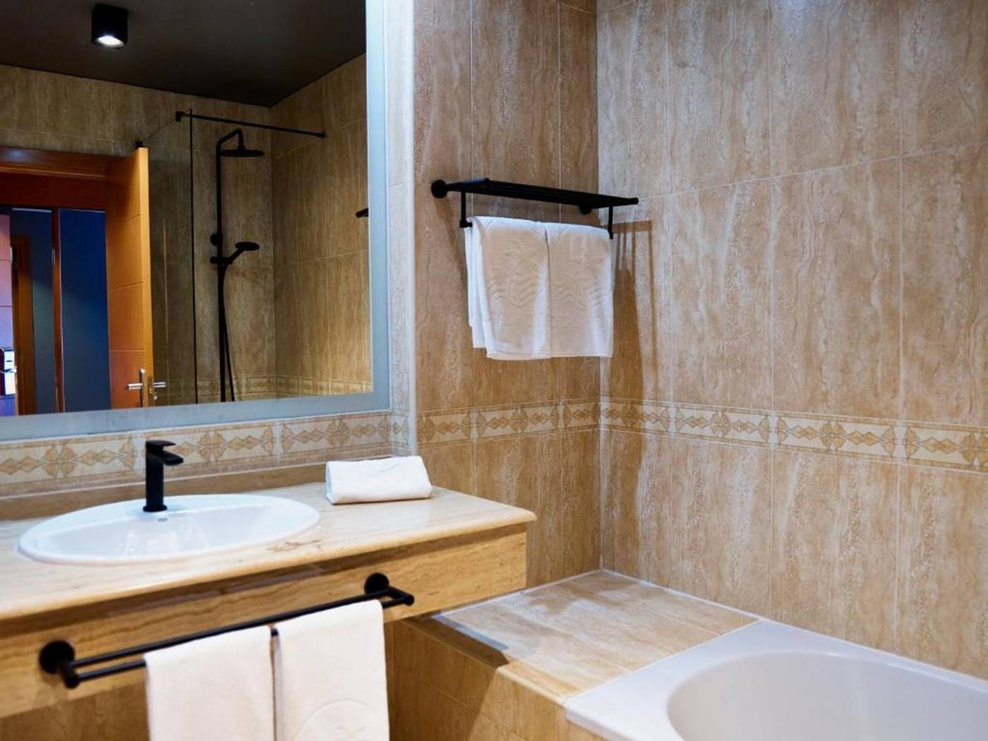 Coral-Cotillo-Beach-Room-39