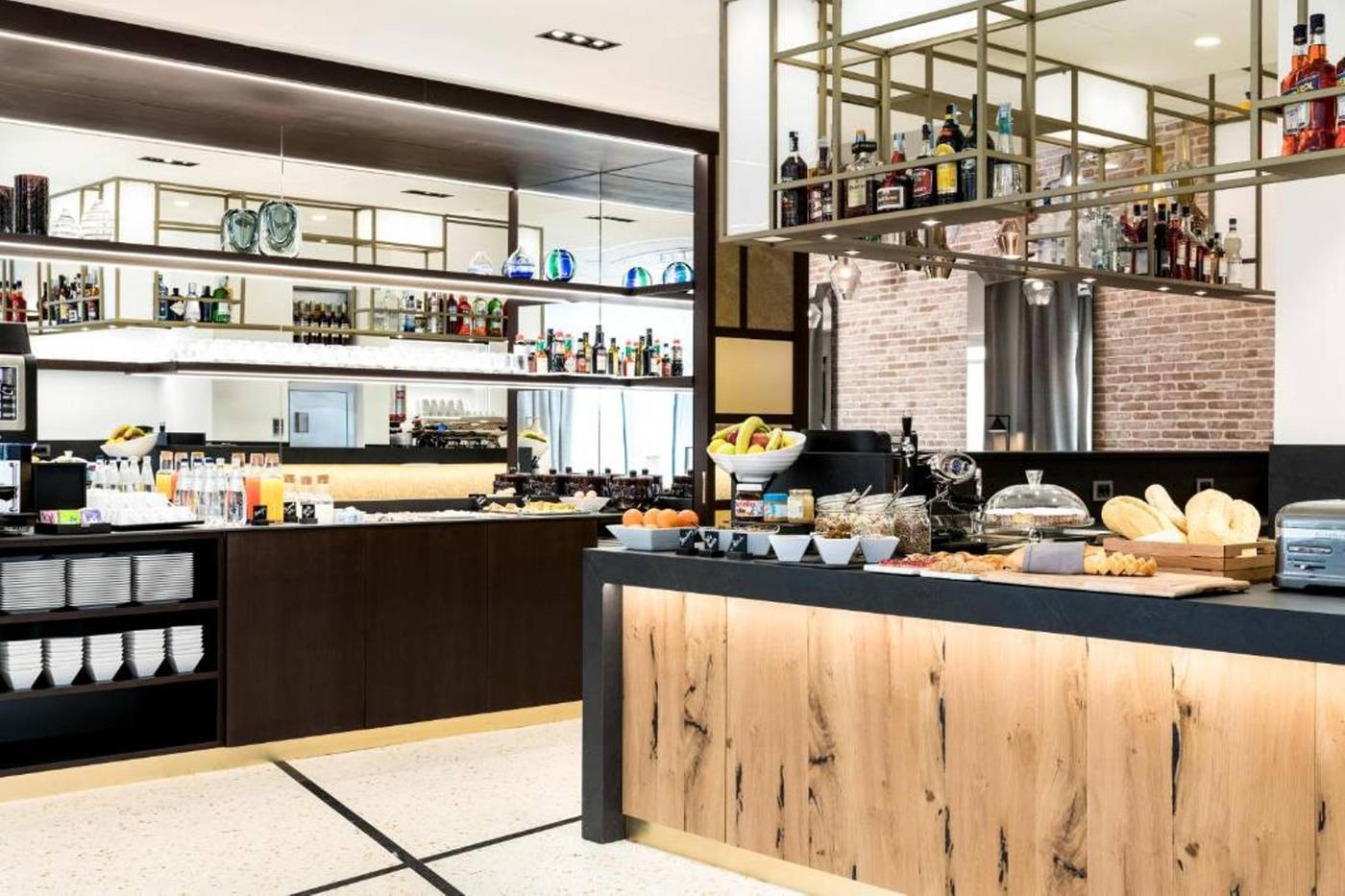 Ac-Hotel-Venezia-Bar-8