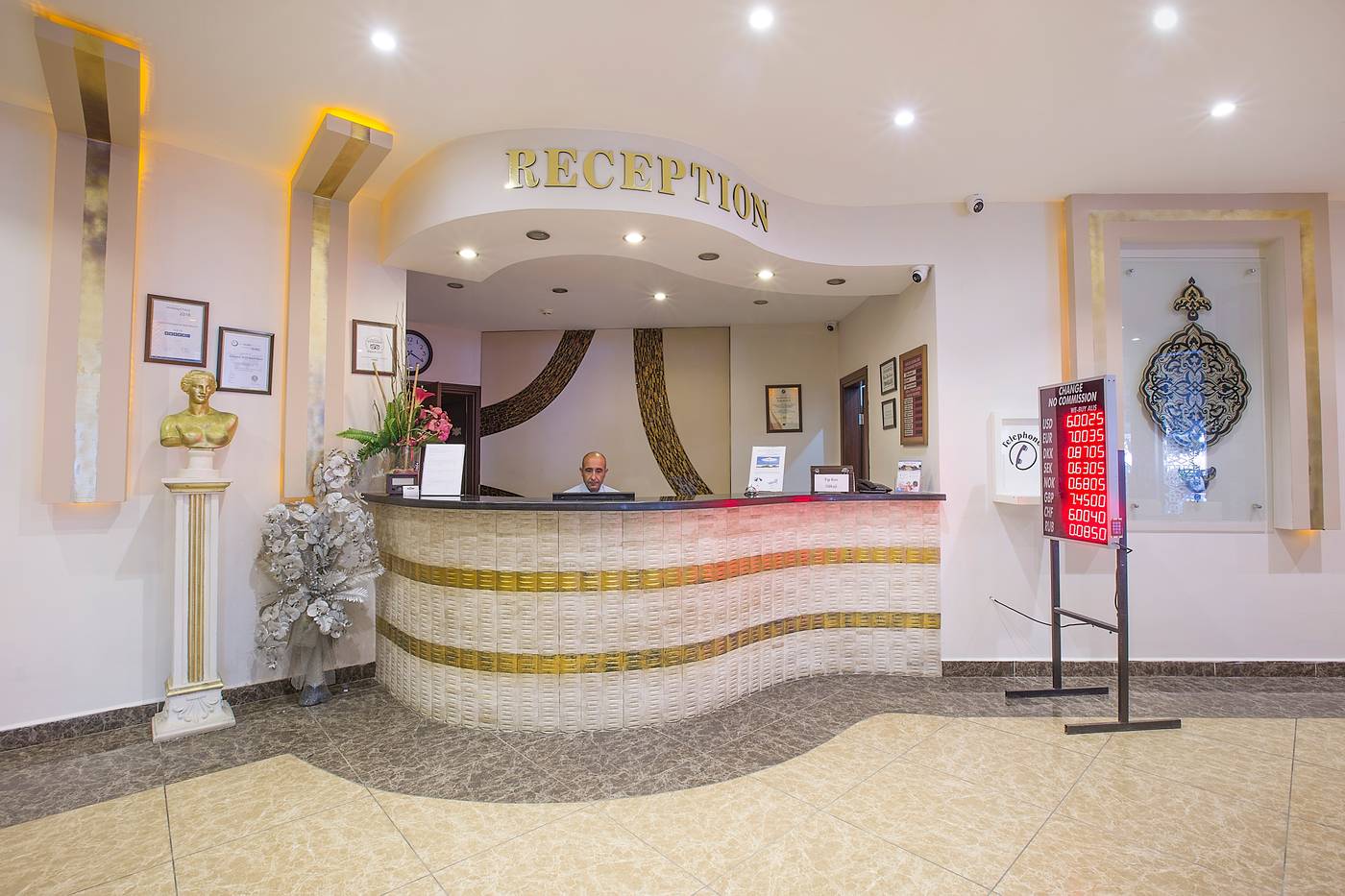 Kleopatra-Ada-Beach-Lobby-29