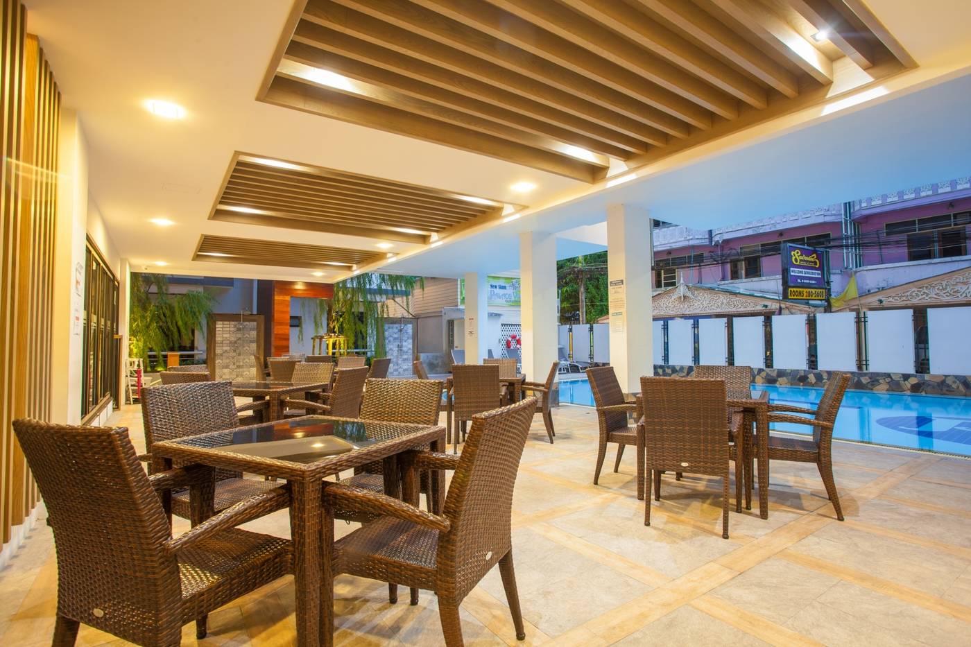 New-Siam-Palace-Ville-Hotel-Bar-25