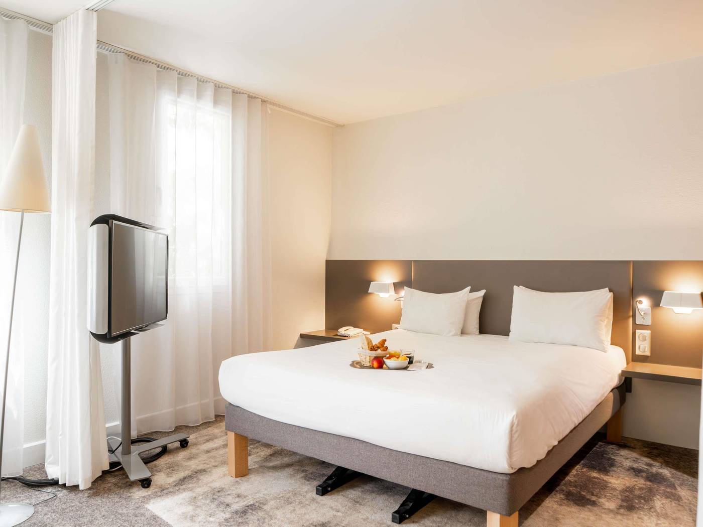 Novotel-Suites-Cannes-Centre-Room-21