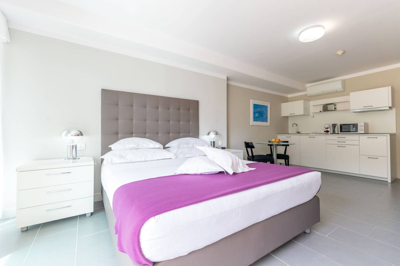 The-Residence-Room-19