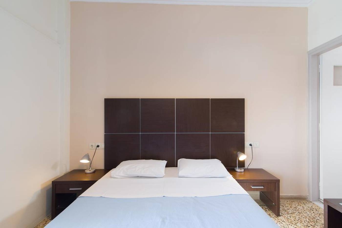 Kamari-Blu-Boutique-Hotel-Room-8