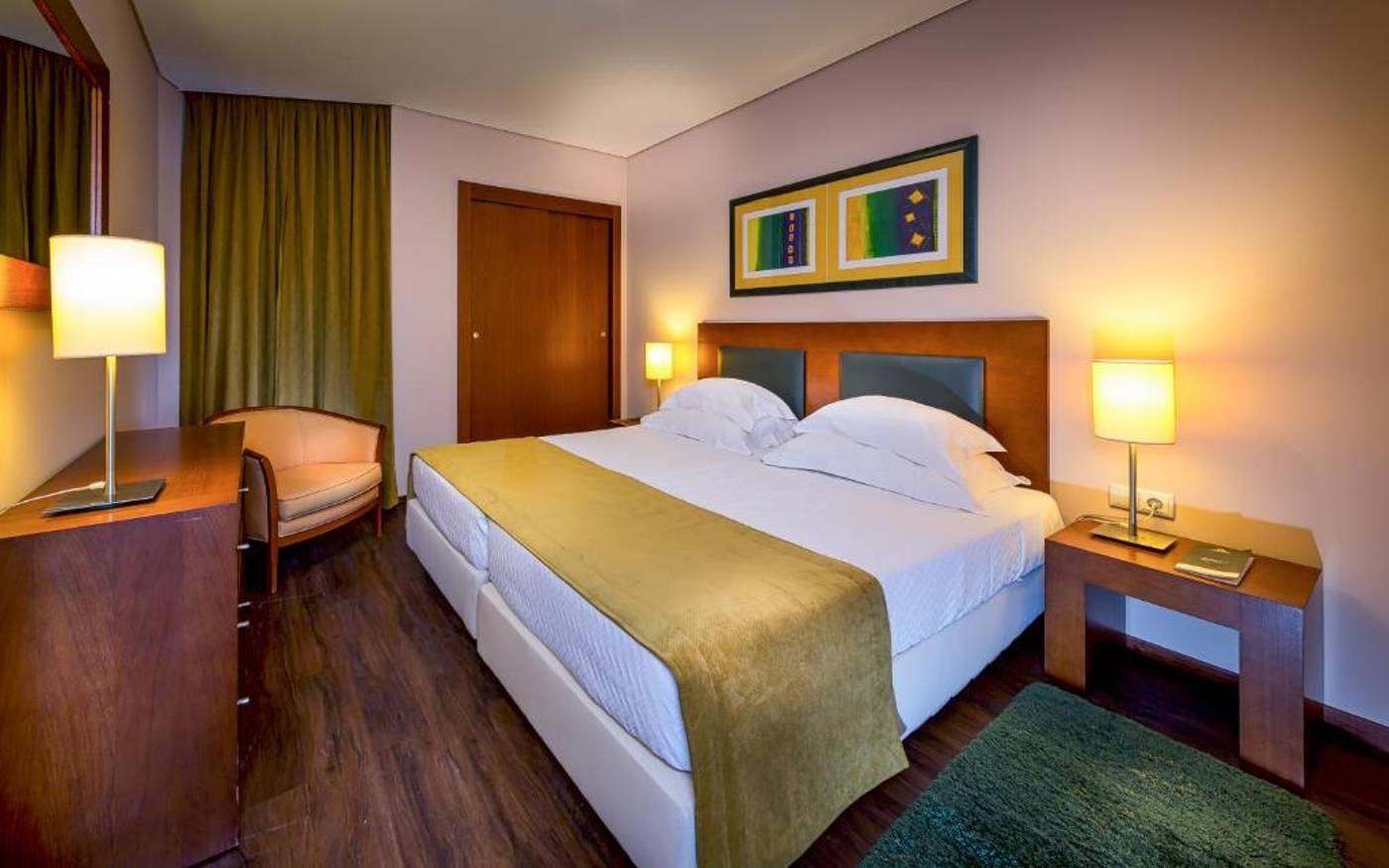 Vila-Gale-Atlantico-Room-21