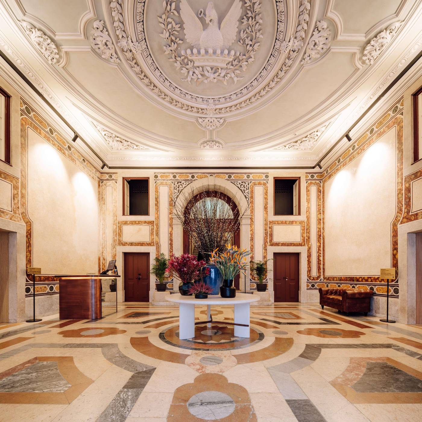 The-One-Palacio-Da-Anunciada-Lobby-20