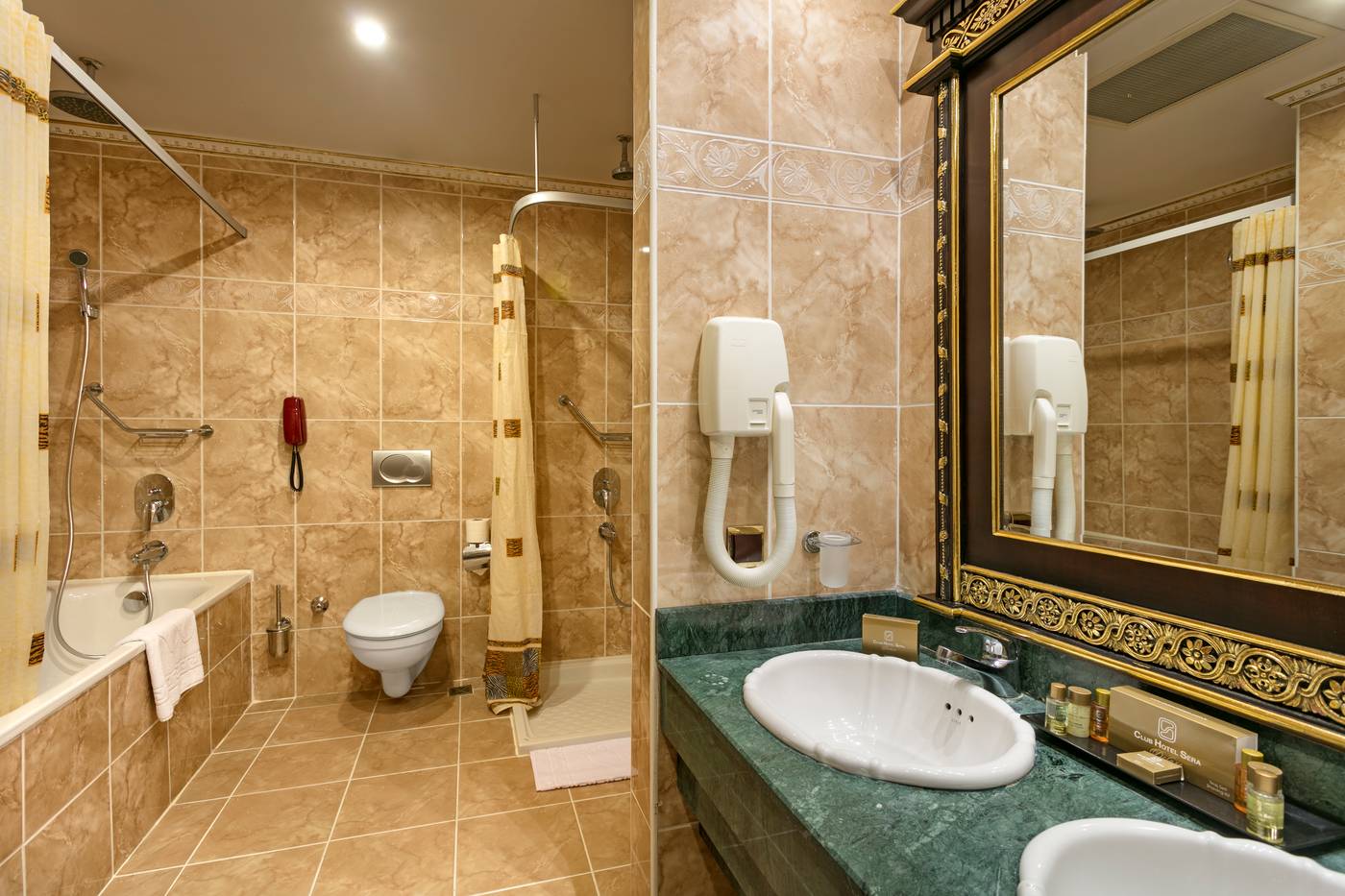 Club-Hotel-Sera-Room-40