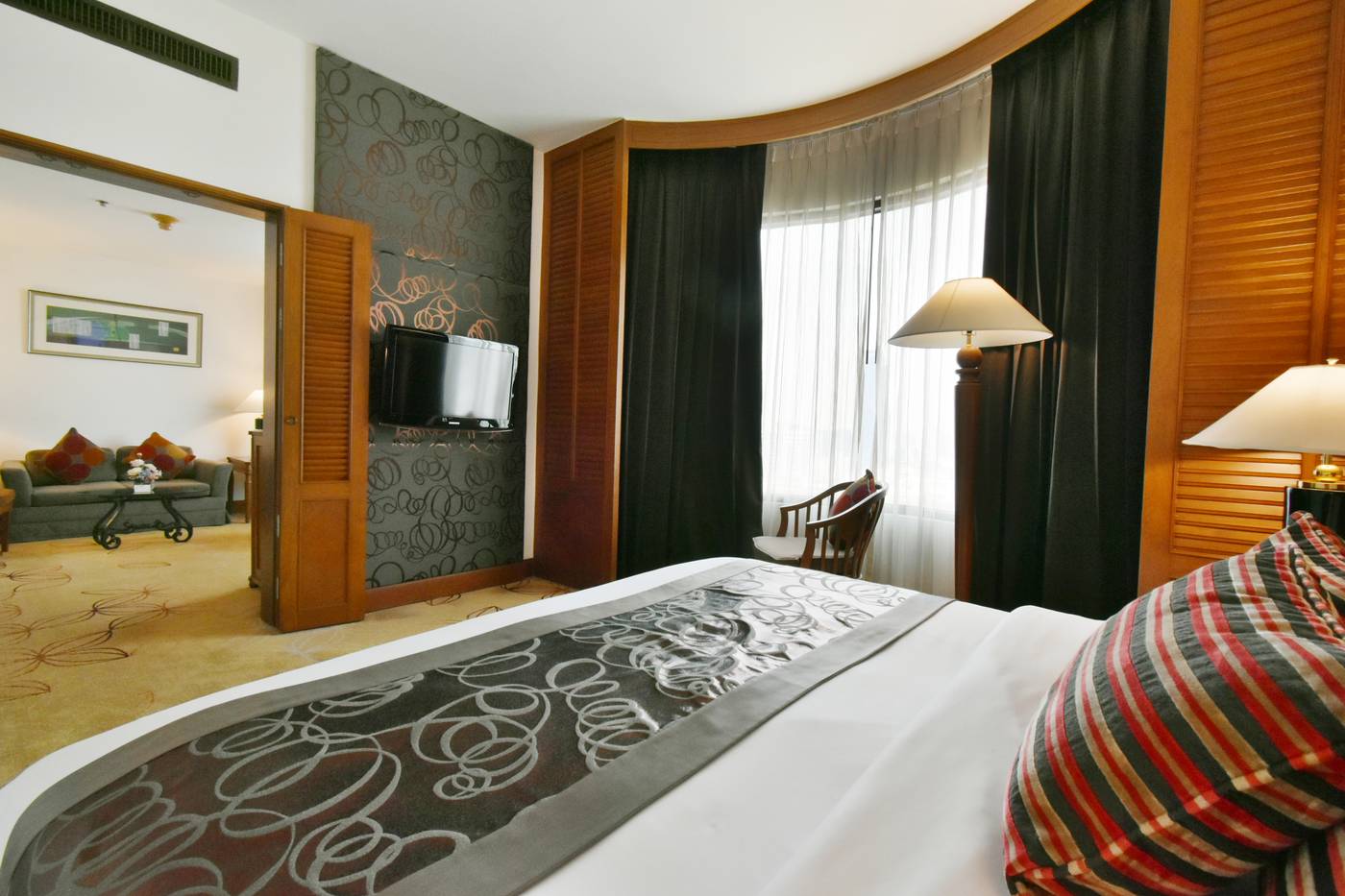 Century-Park-Room-44