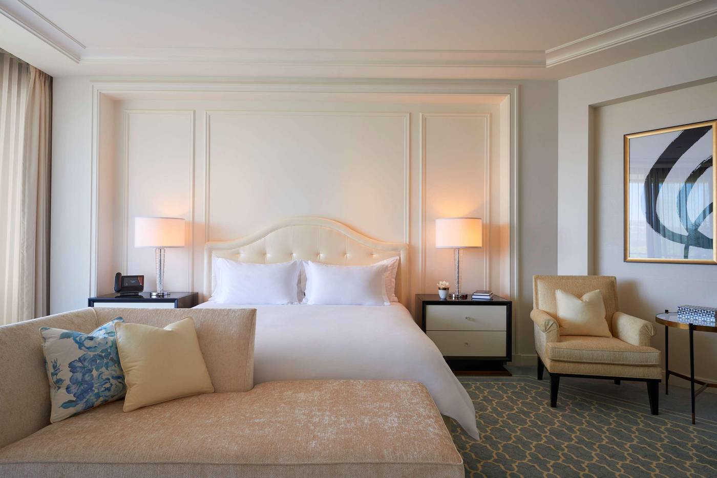 Waldorf-Astoria-Beverly-Hills--CA-Room-38