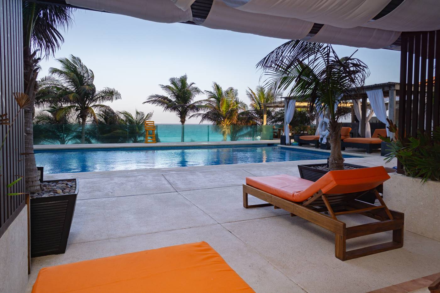 Flamingo-Cancun-Resort-Room-7