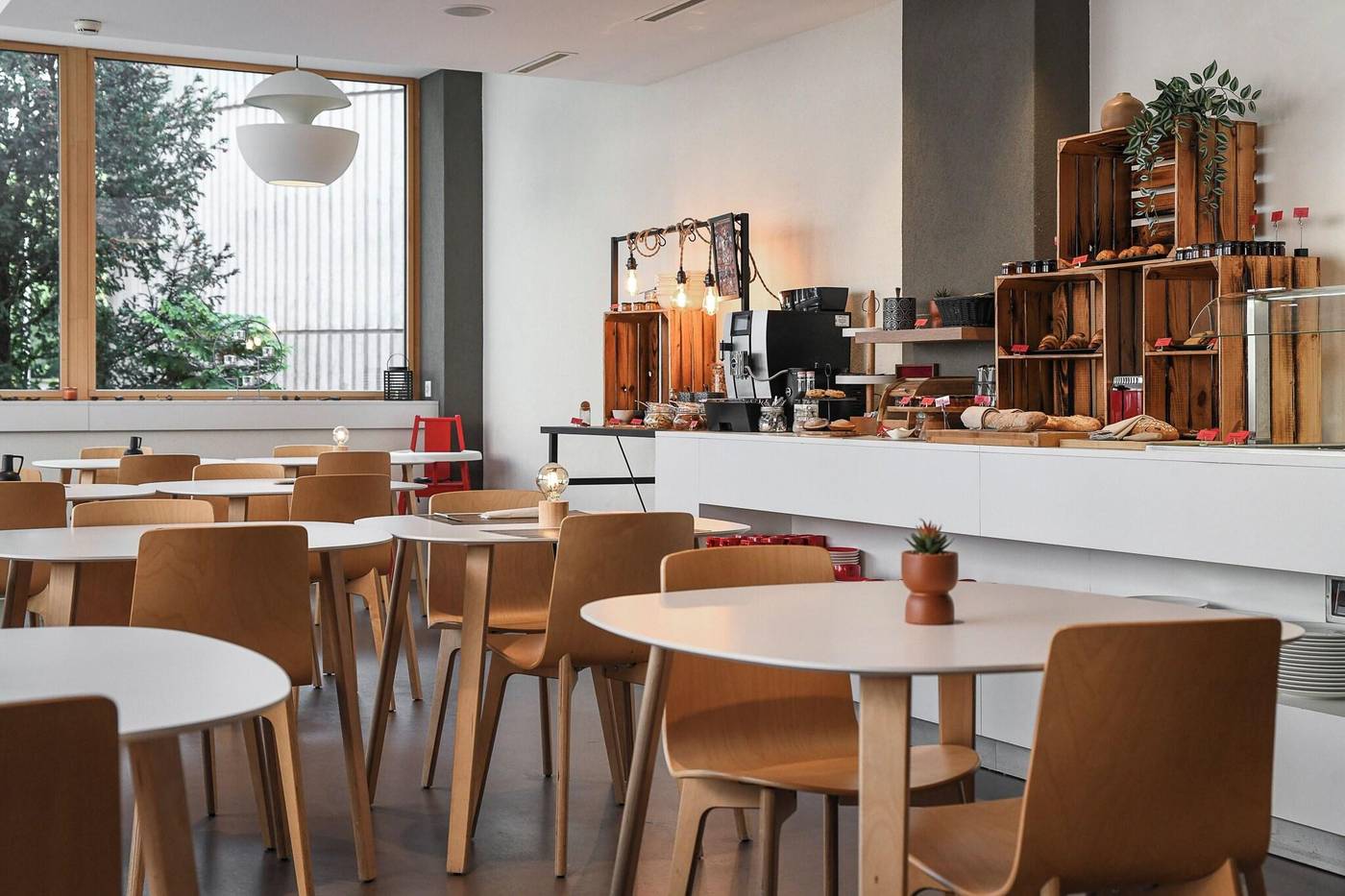 Home-Swiss-Hotel-Restaurant-20