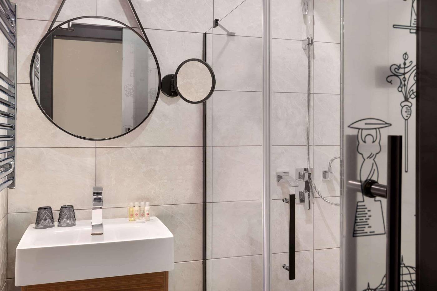 Ramada-By-Wyndham-Budapest-City-Center-Room-21