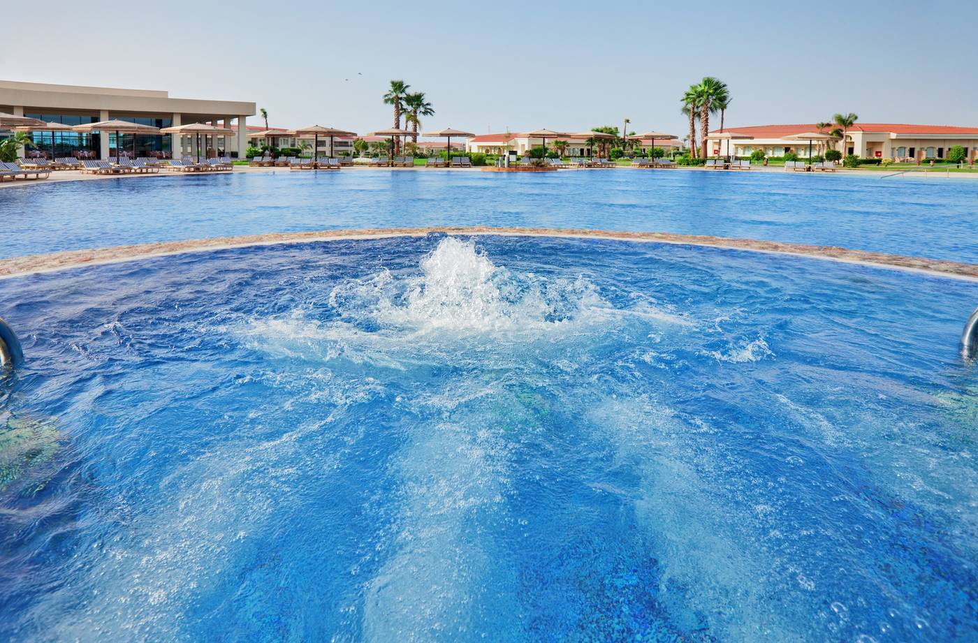 Maritim-Jolie-Ville-Royal-Peninsula-Pool-1