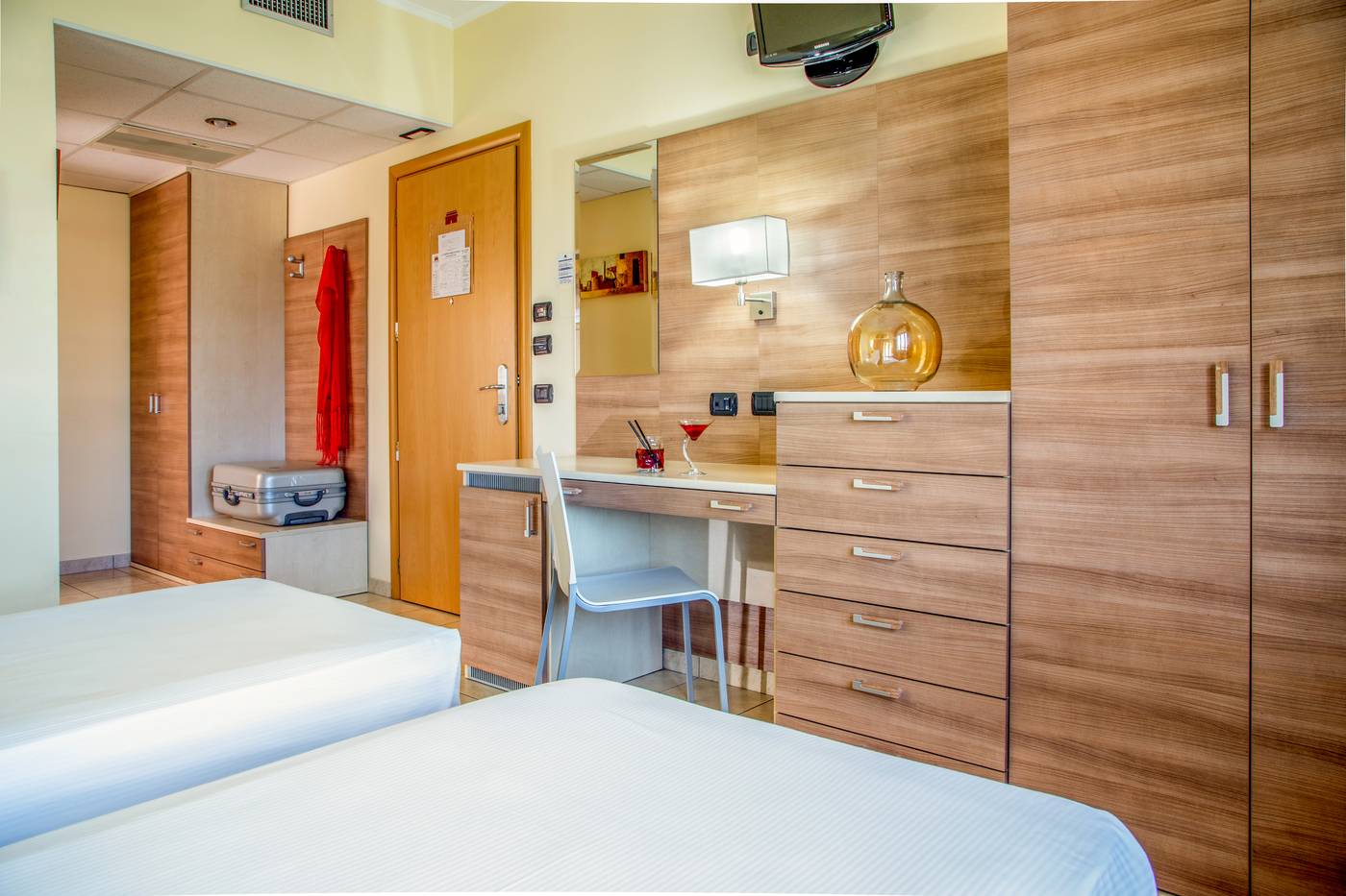 Hotel-Domidea-Room-7