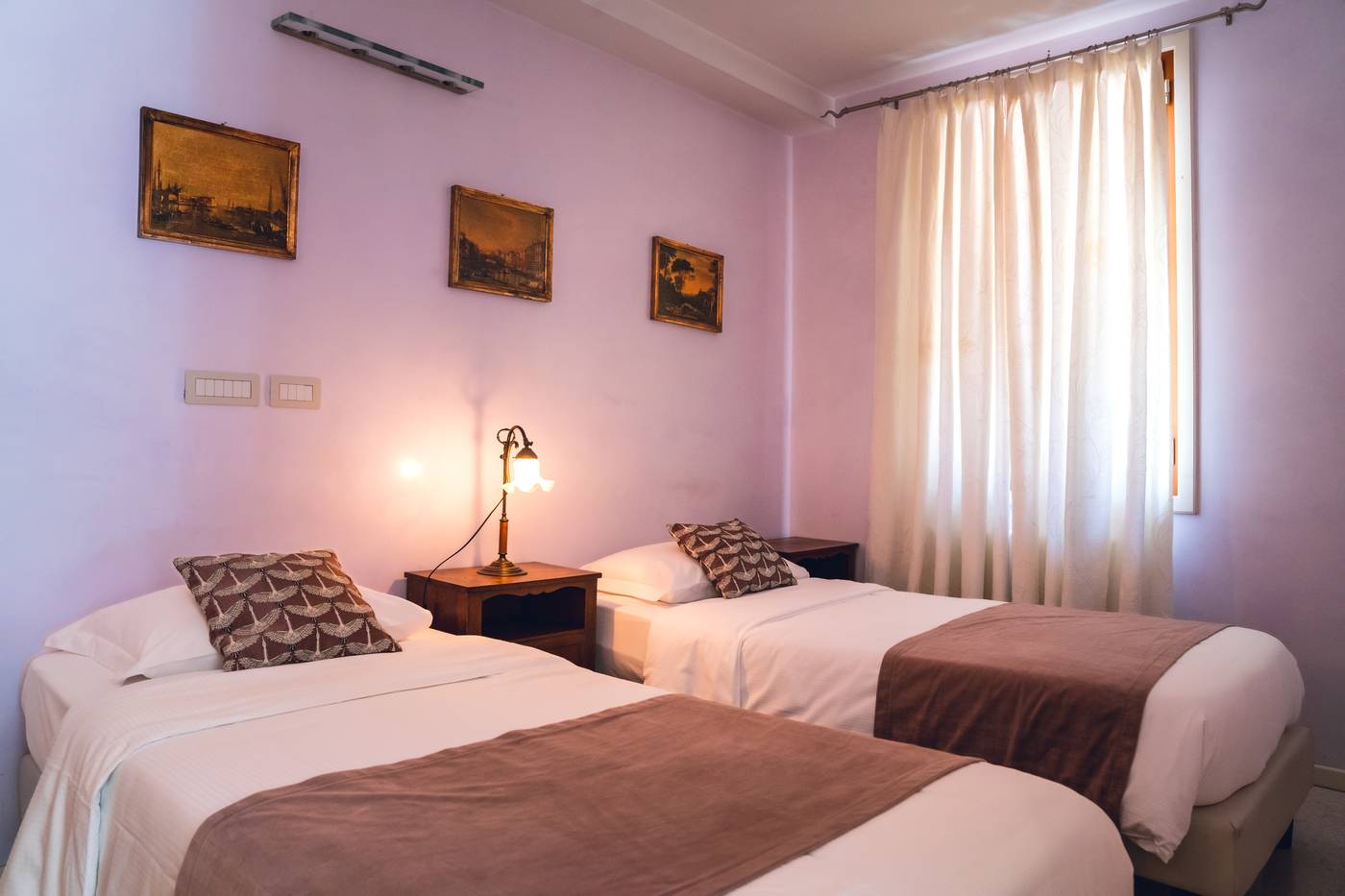 Palazzo-San-Luca-Room-53