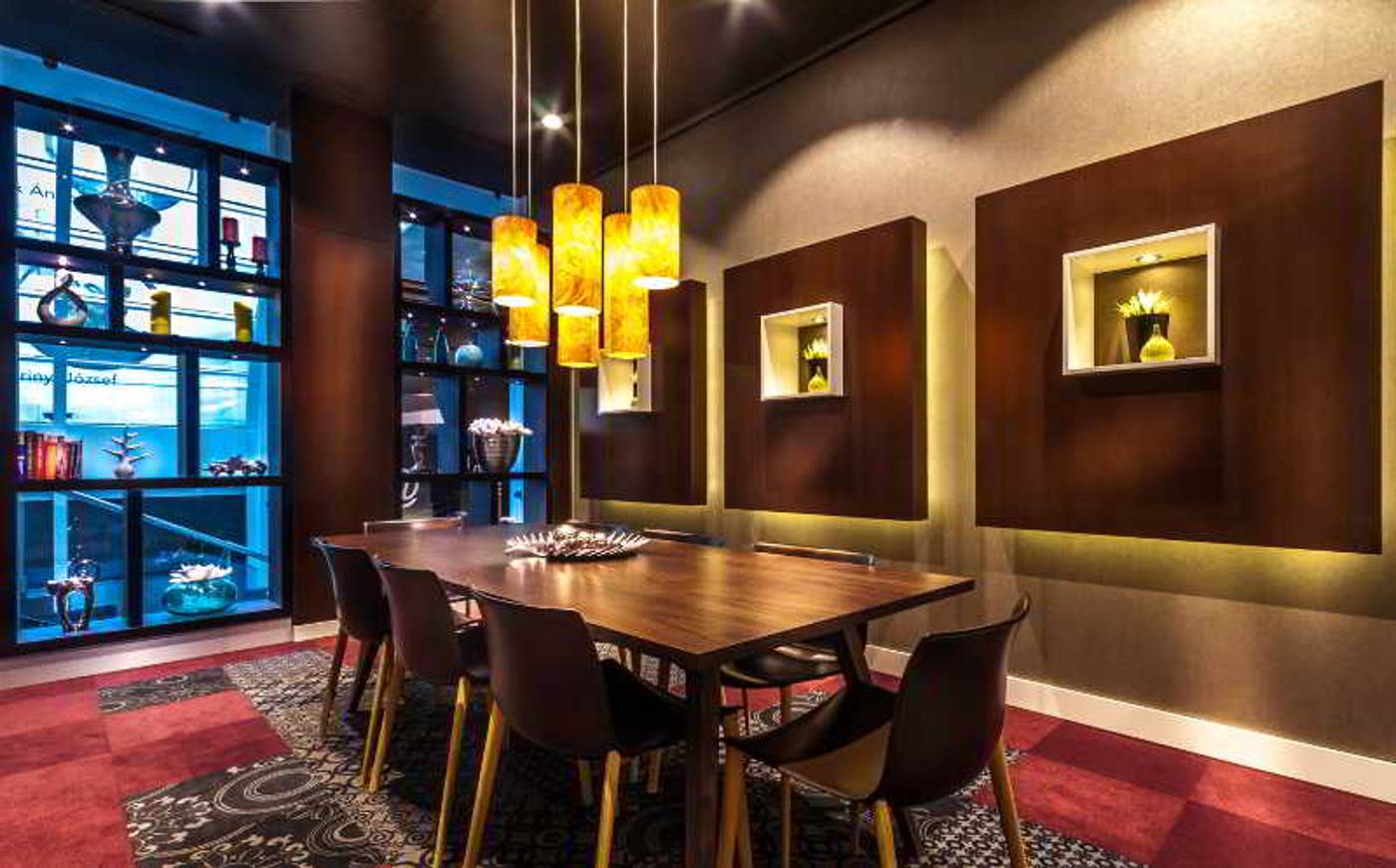 Ikonik-Parlament-Conferences-8