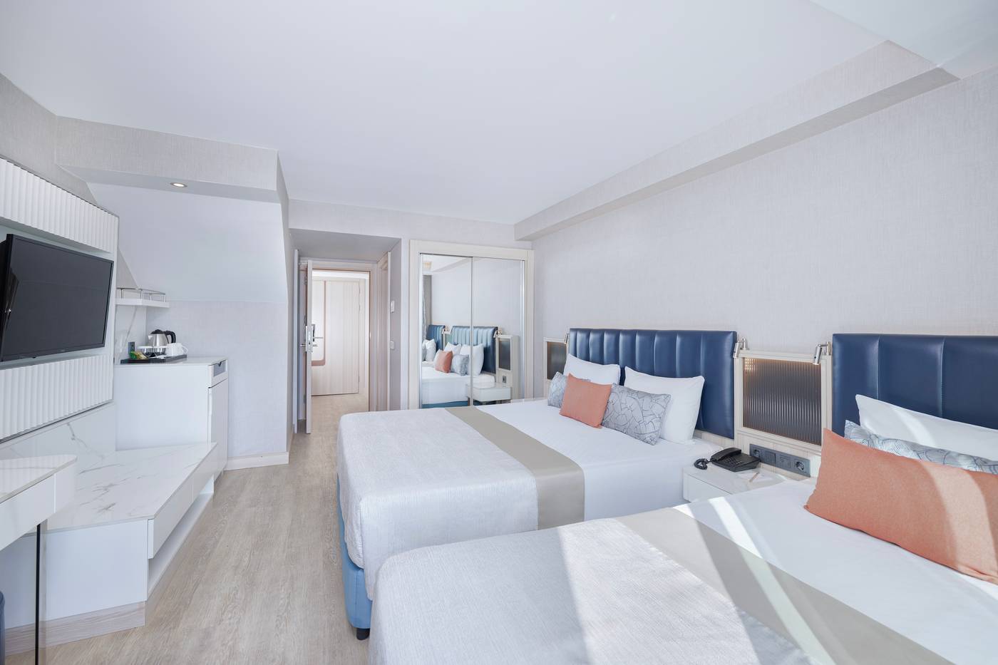 Nashira-Resort-Hotel---Aqua-Spa-Room-40