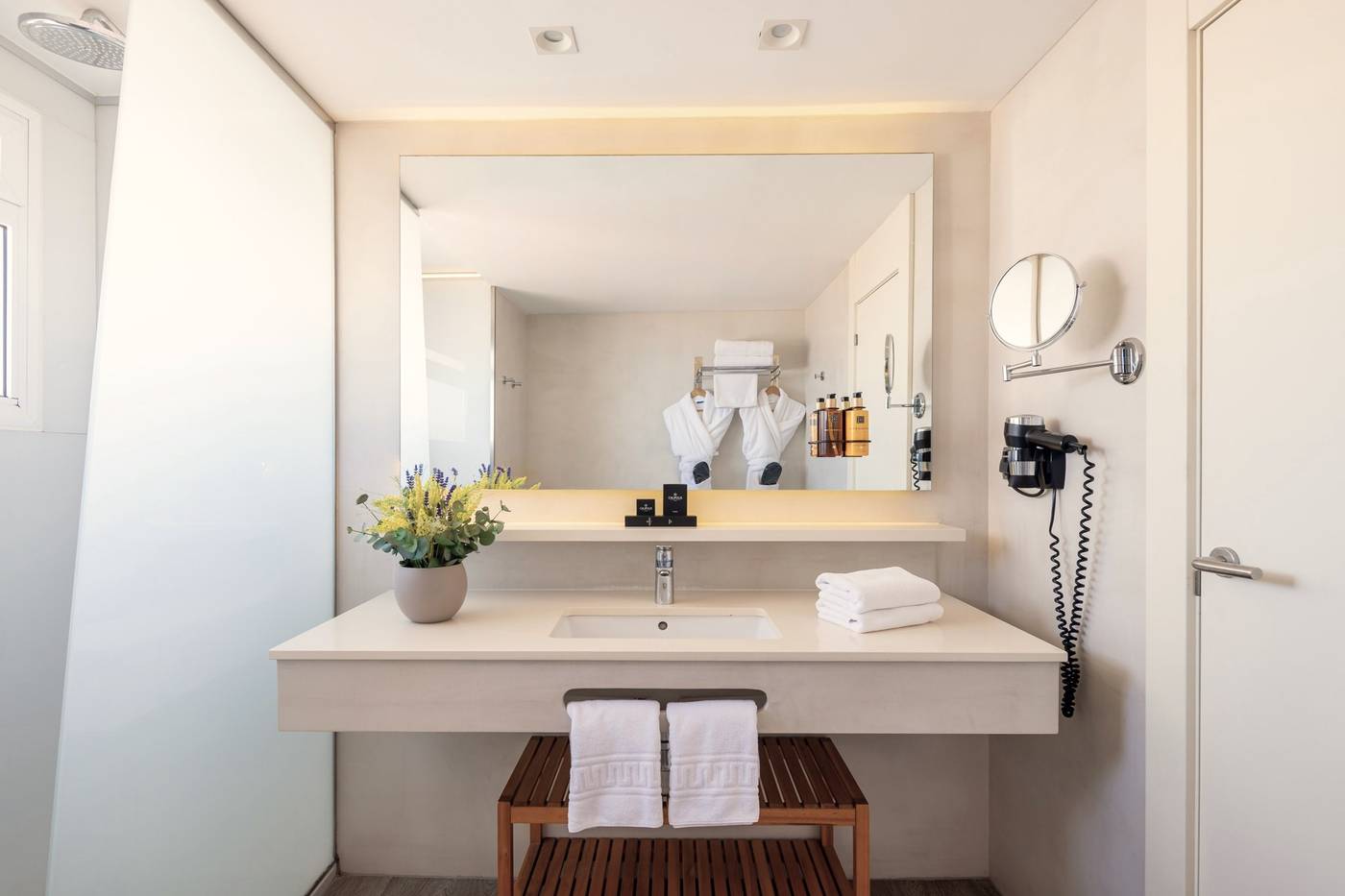 Calipolis-Hotel-Room-54