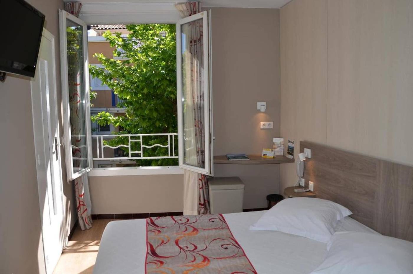 Hotel-Le-Revest-Room-21