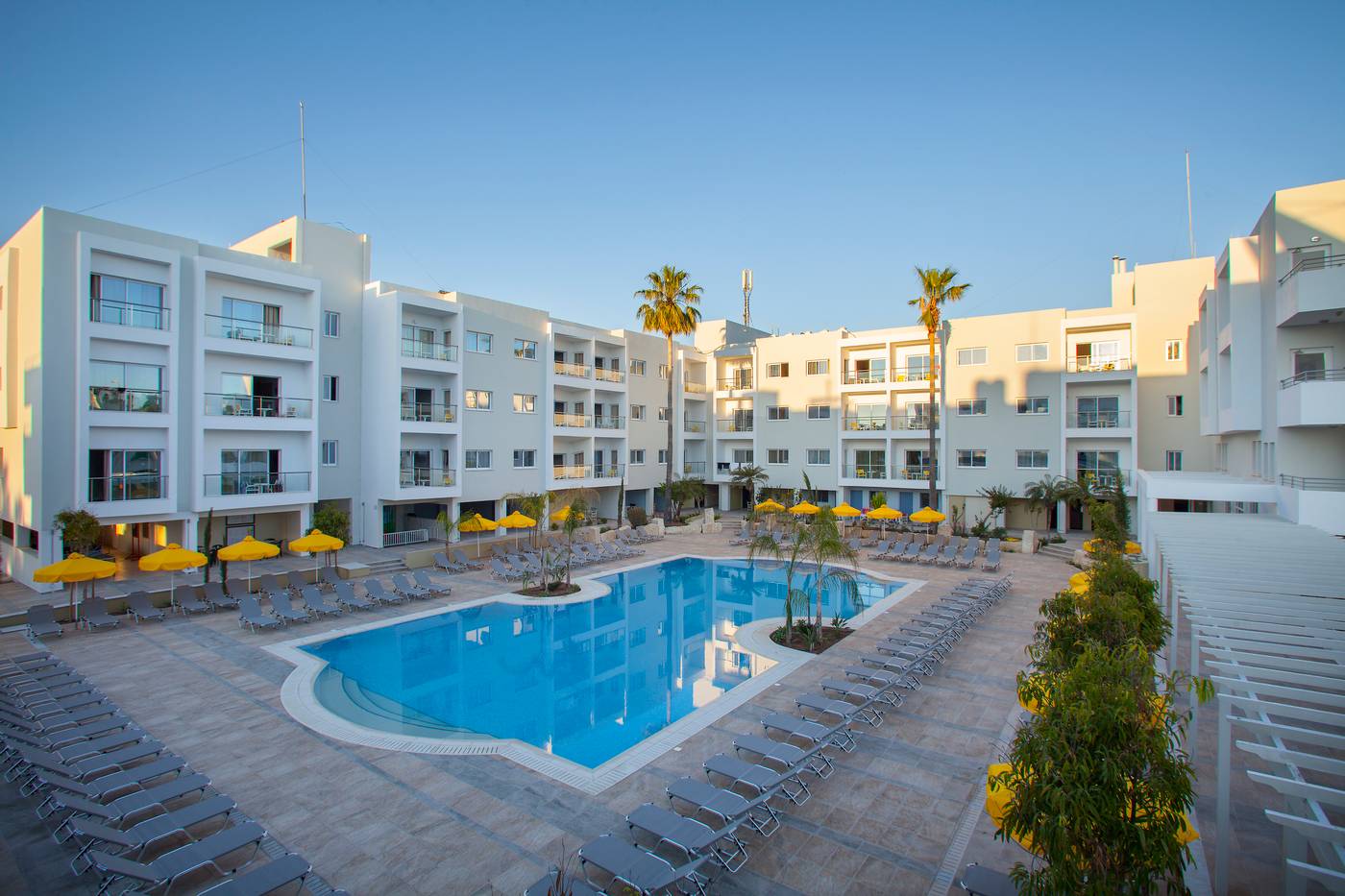 Mayfair-Gardens-General-view-1