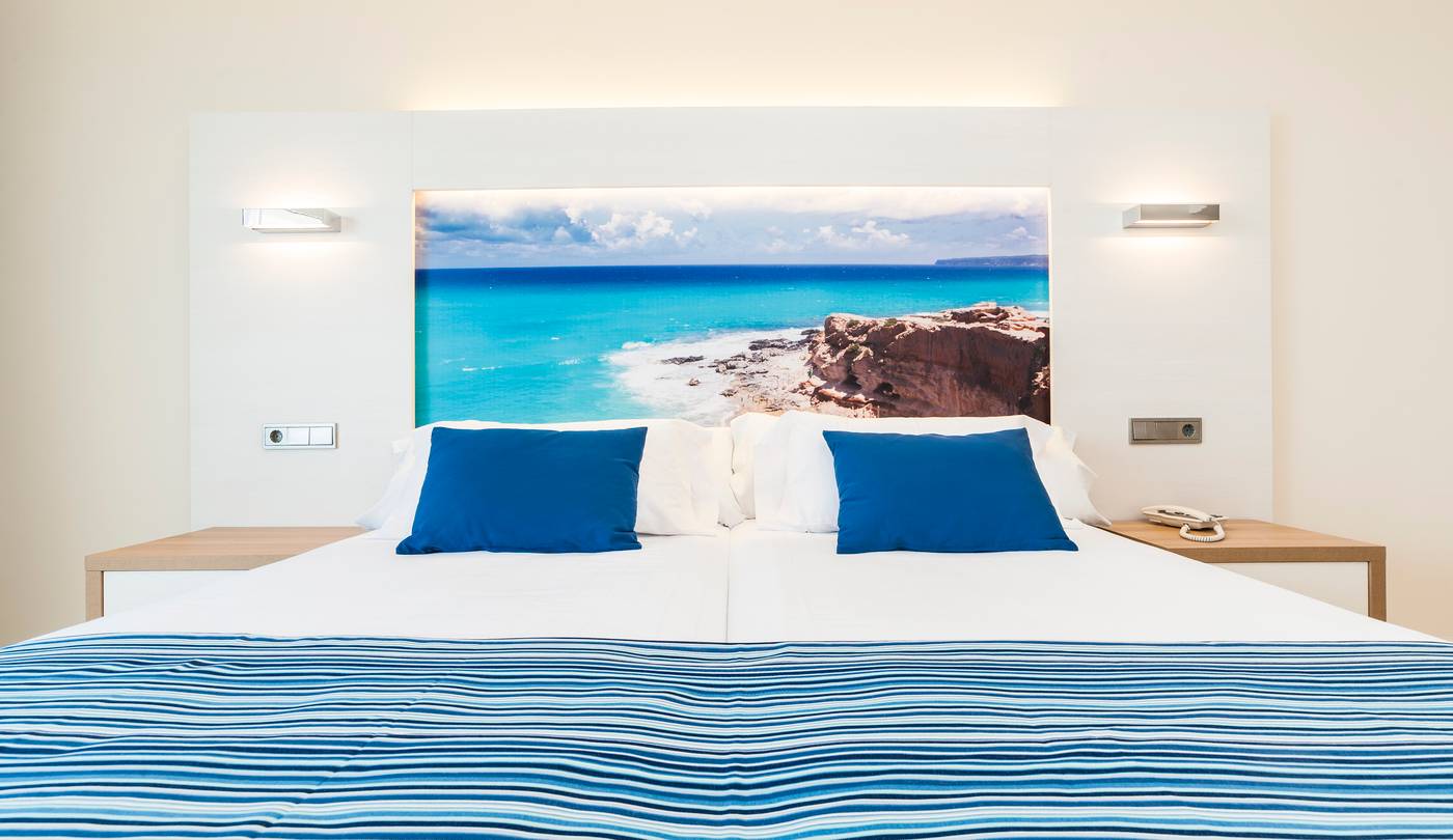 Globales-Playa-Estepona-Room-31