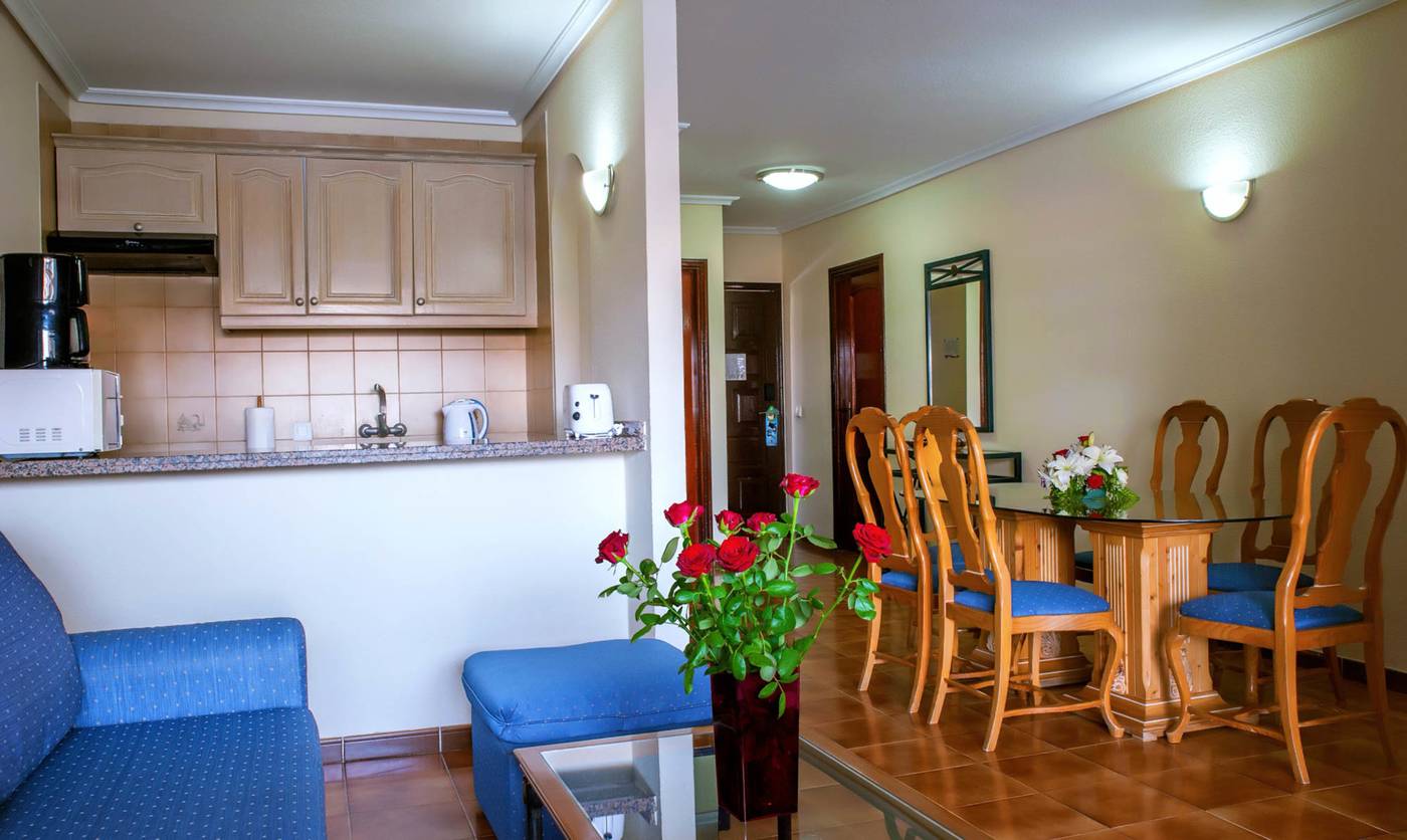 Muthu-Royal-Park-Albatros-Room-20