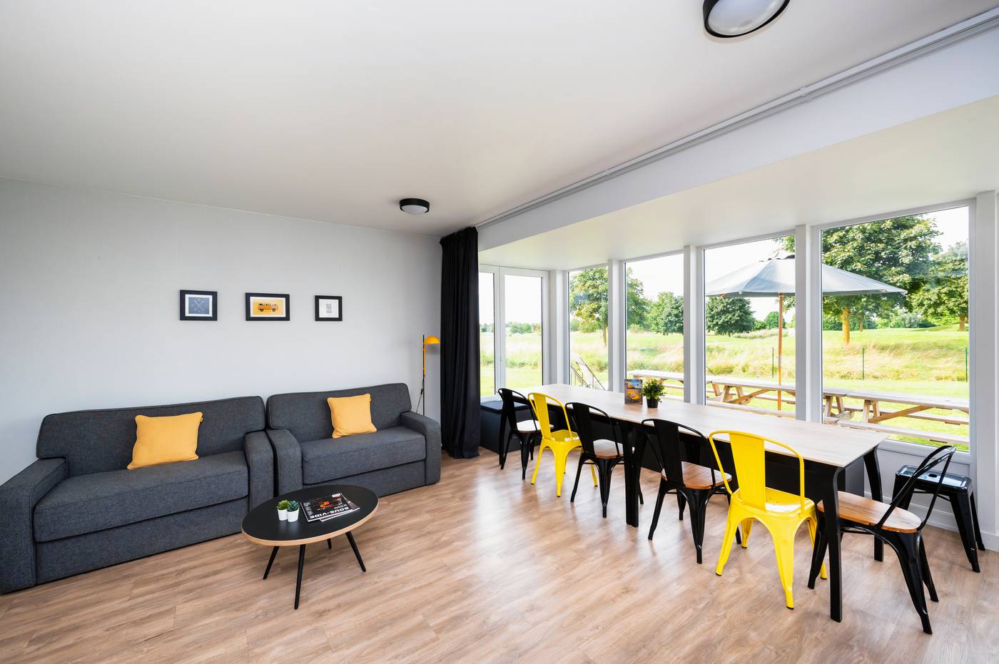 Staycity-Aparthotels-near-Disneyland---Paris-Room-21