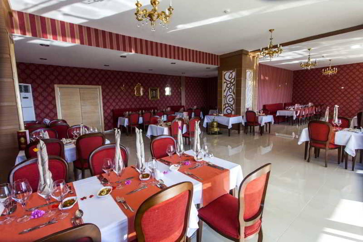 Eftalia-Splash-Resort-Restaurant-35