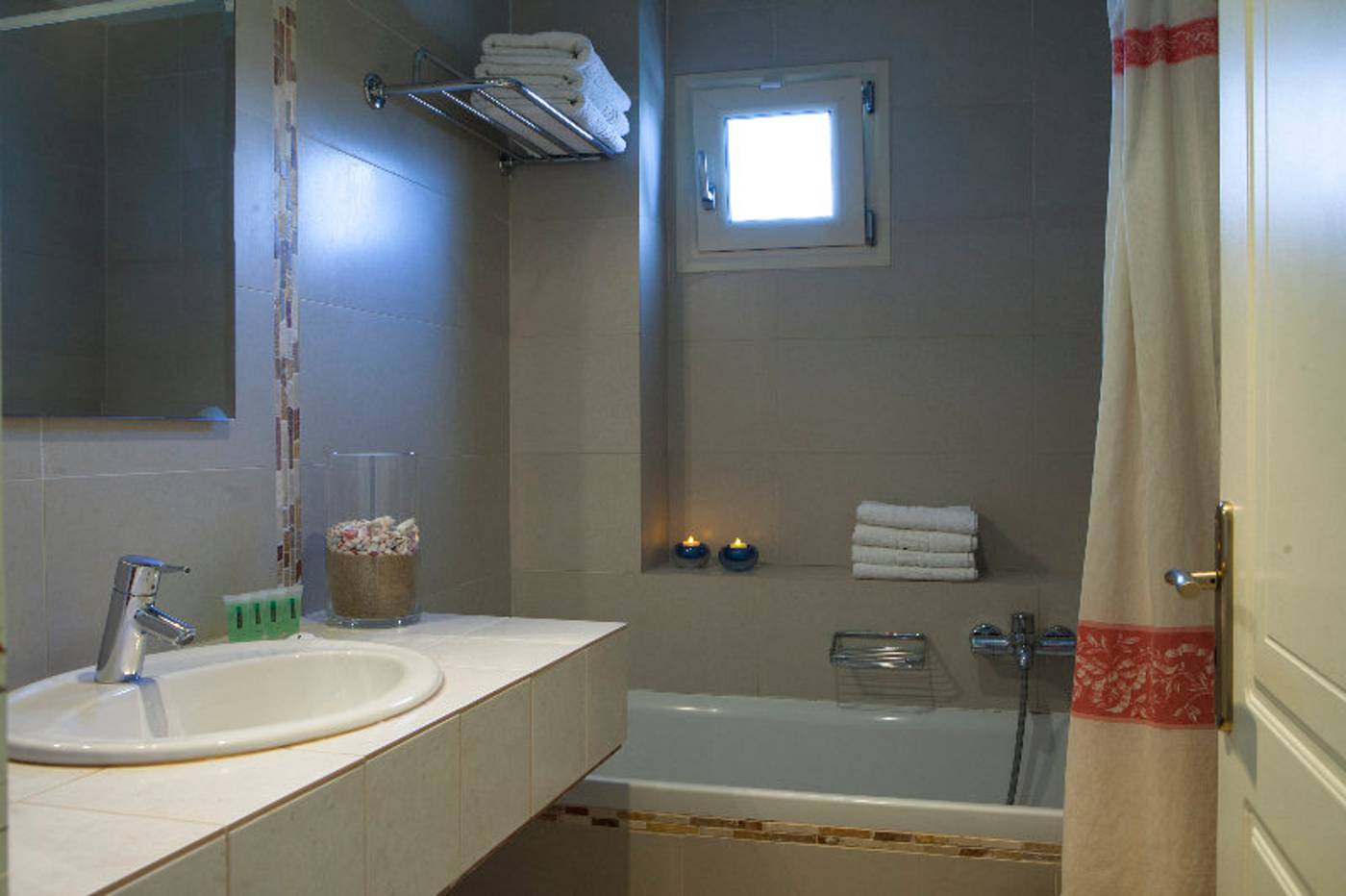 Princess-Hotel-Room-58