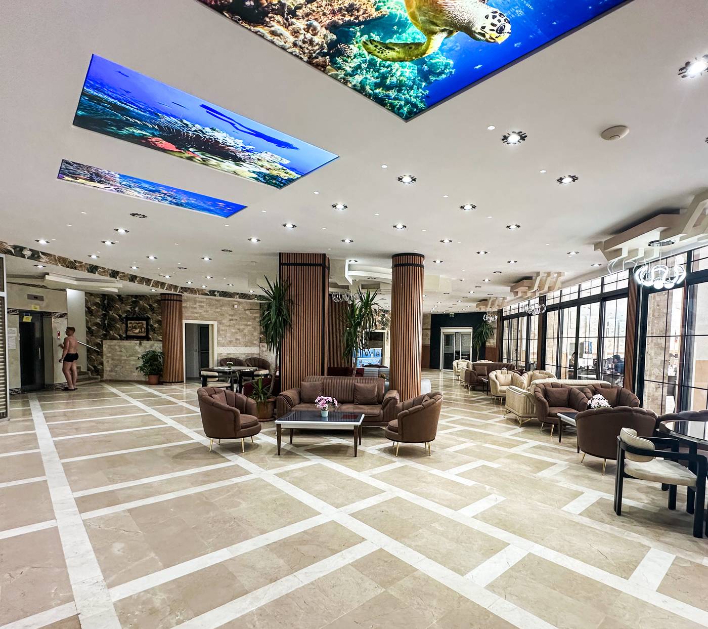 Monte-Carlo-Hotel-Lobby-35